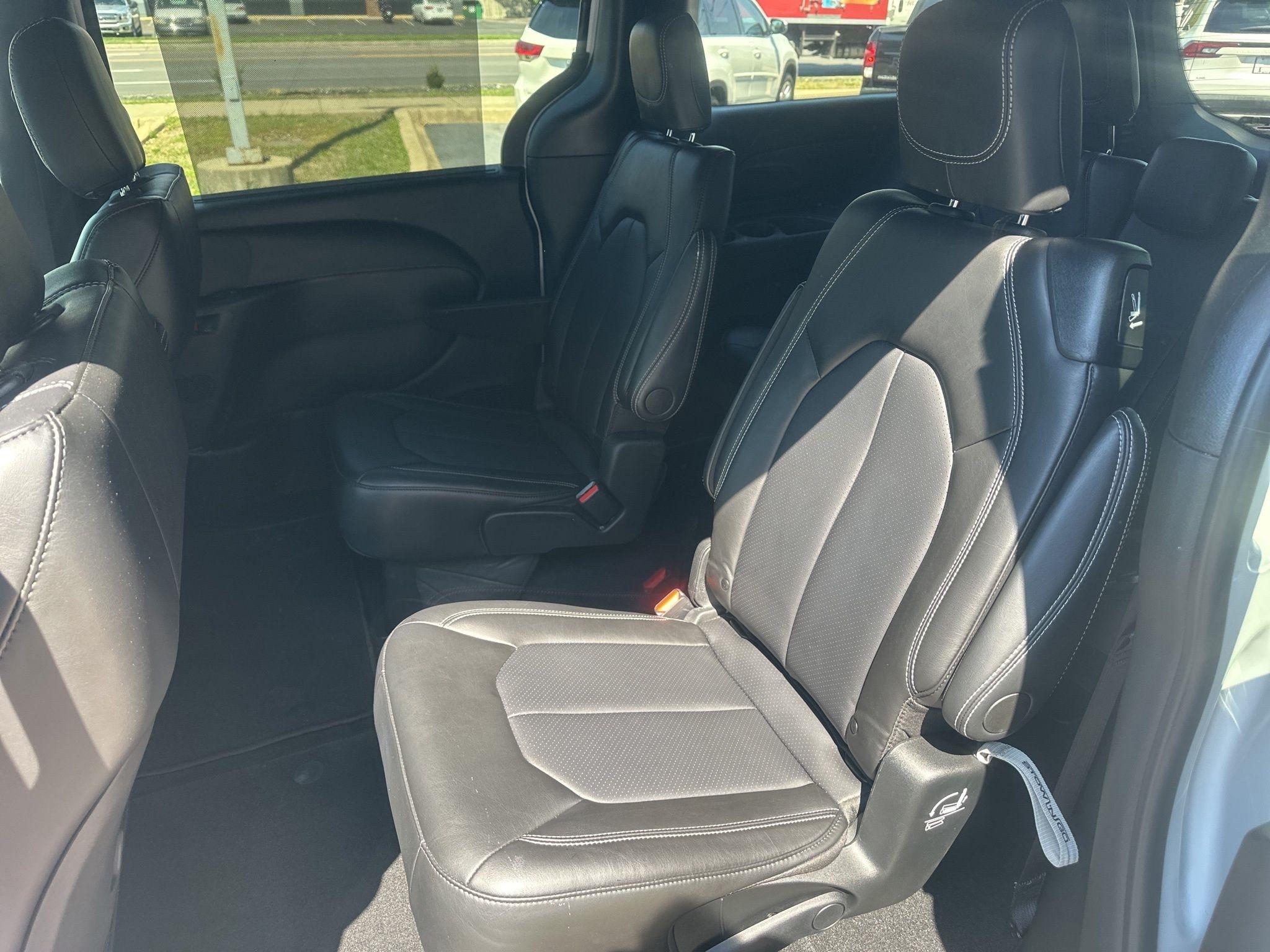 Chrysler Pacifica  2025