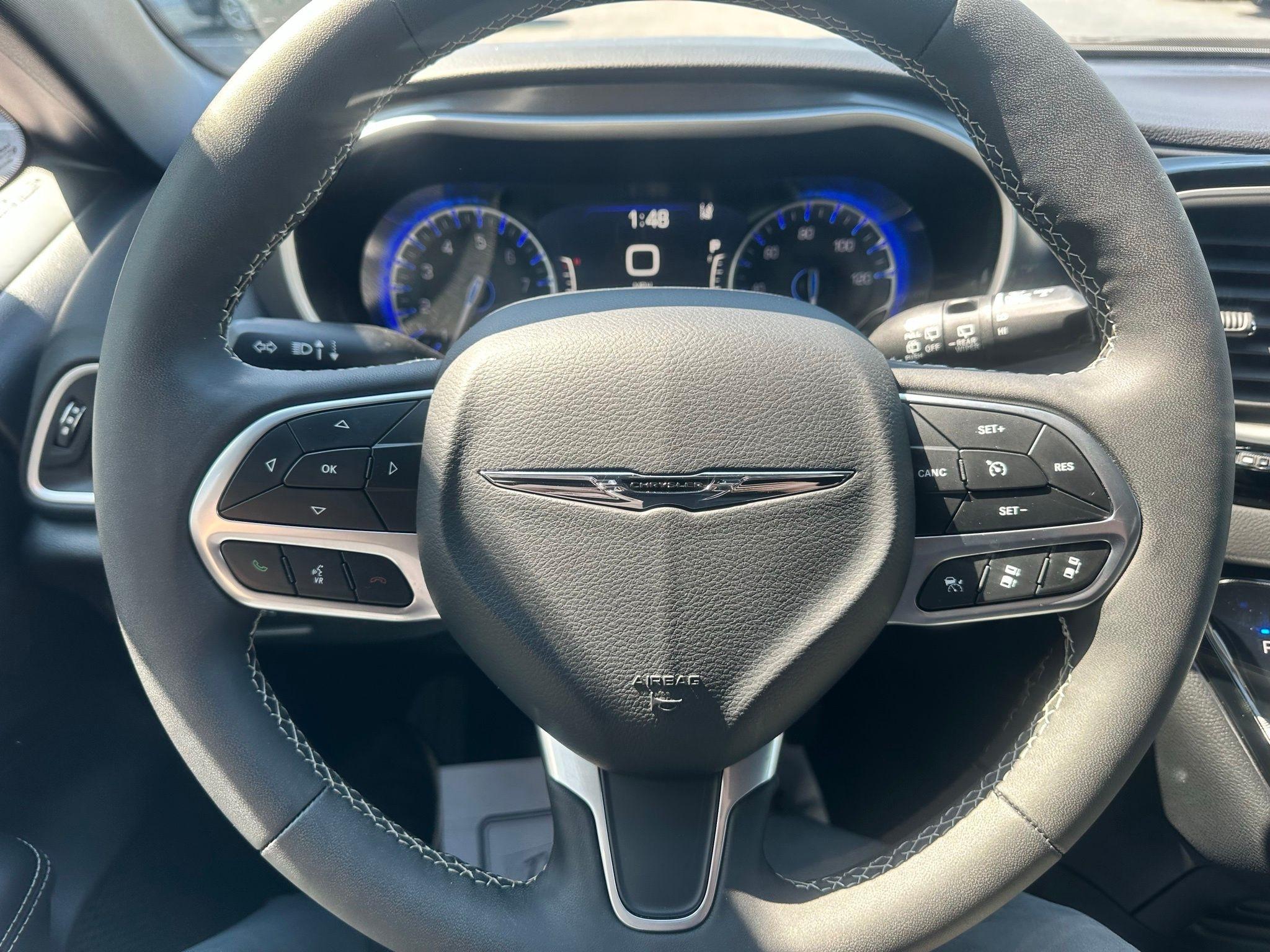 Chrysler Pacifica  2025