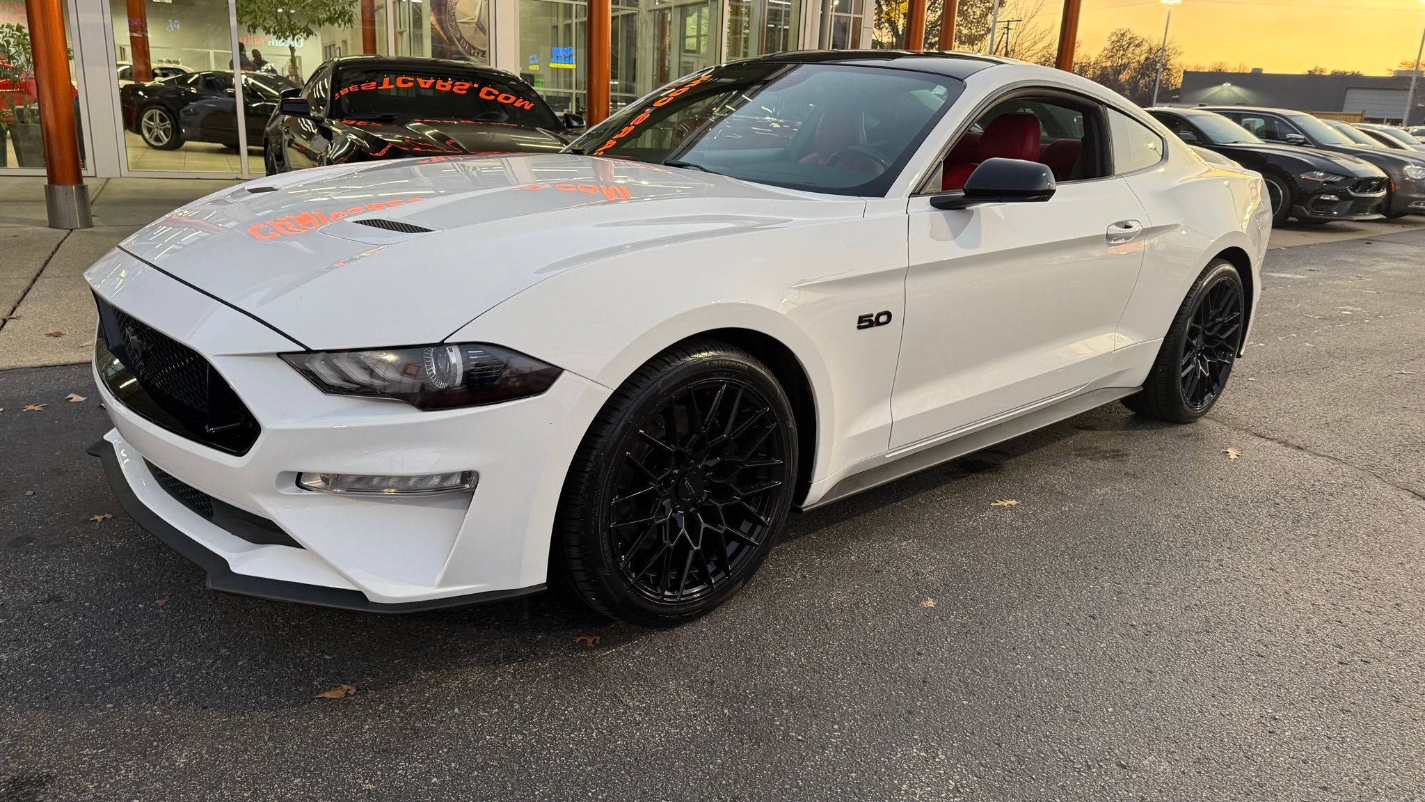 2021 Ford Mustang GT photo 3