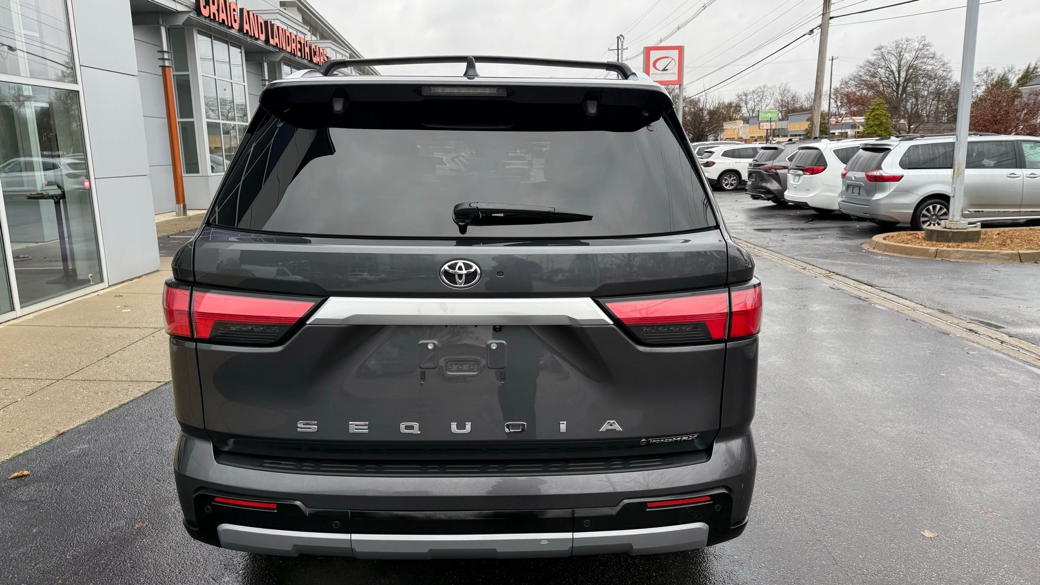Toyota Sequoia  2025