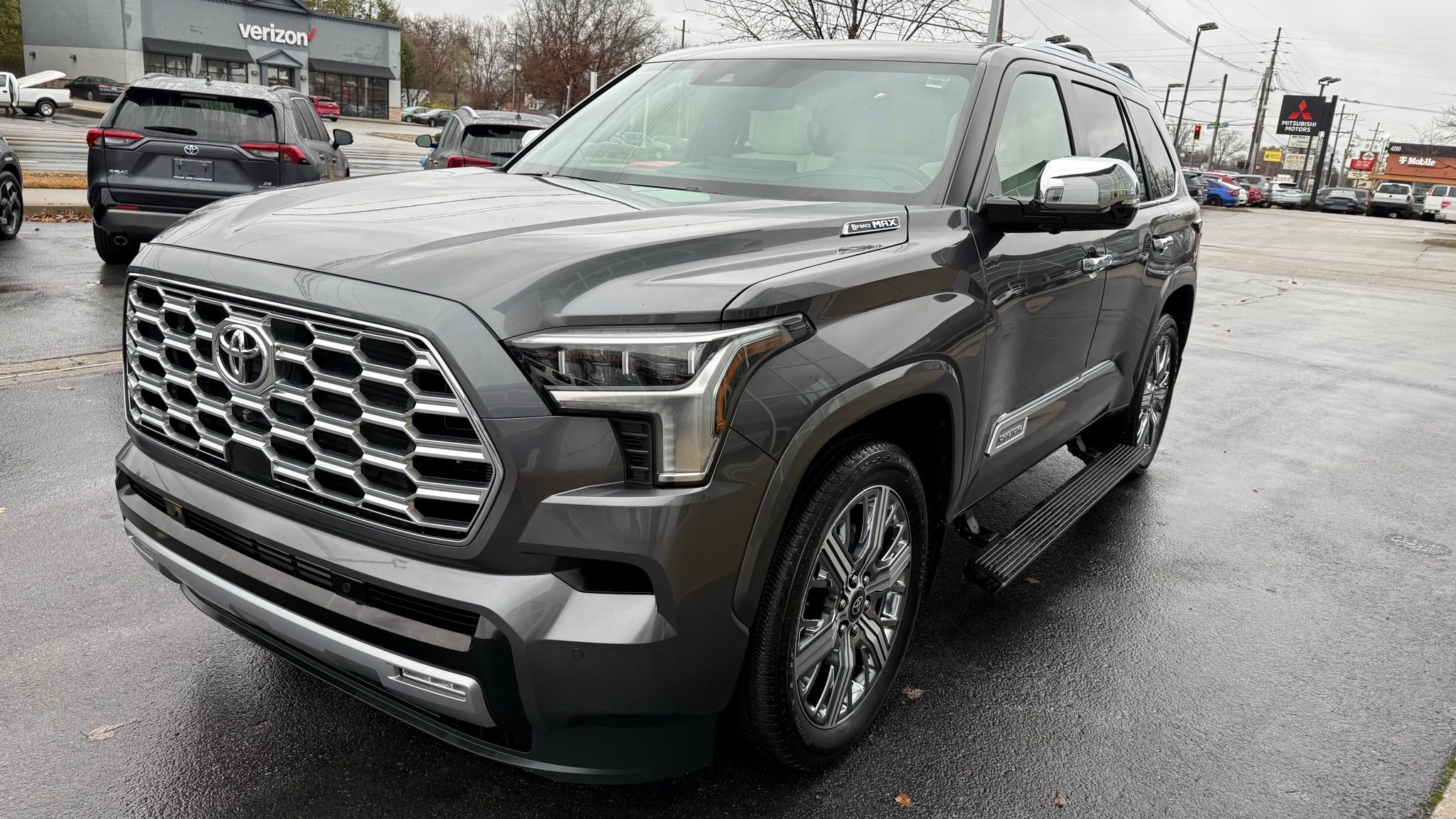 Toyota Sequoia  2025