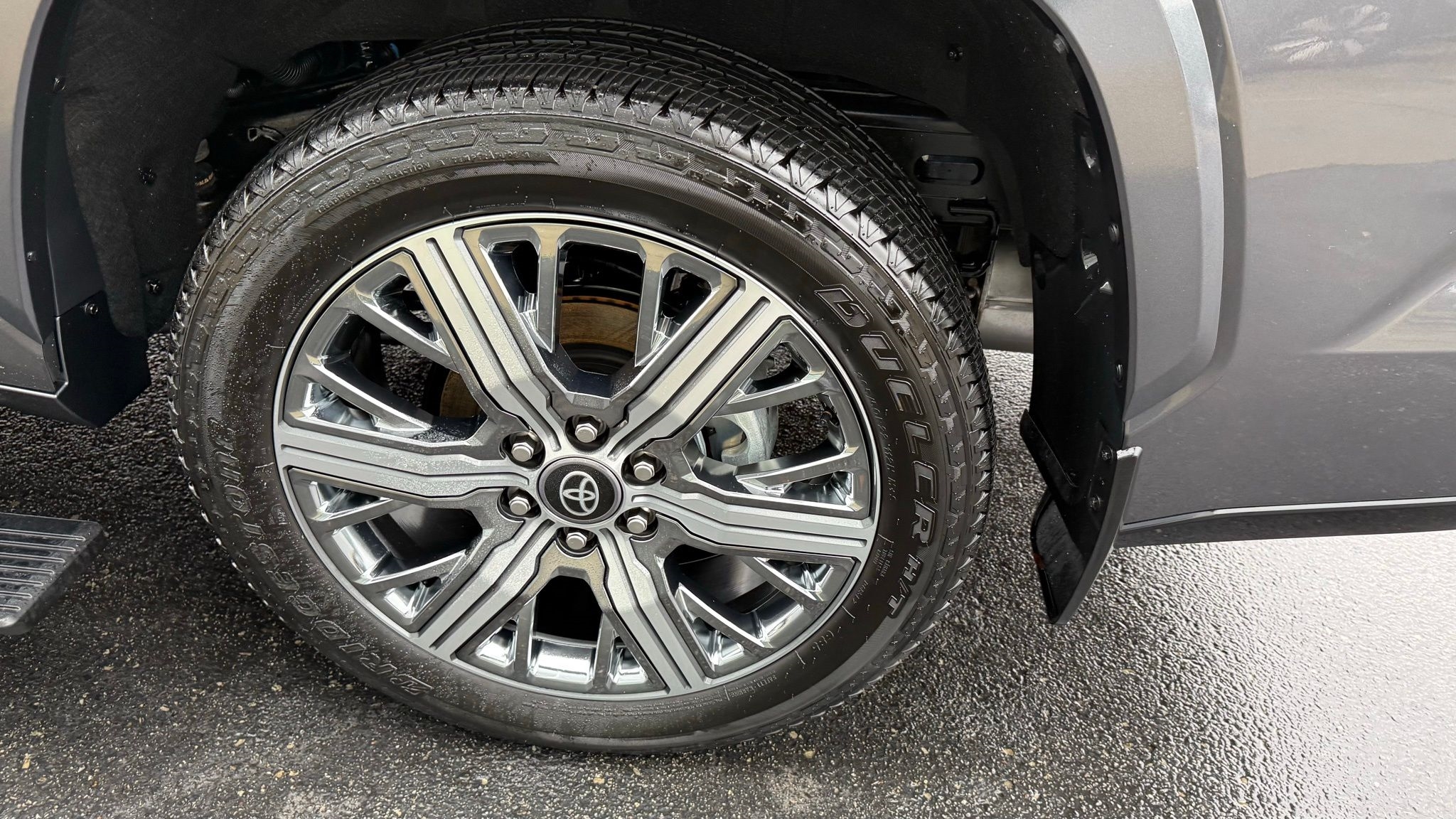 Toyota Sequoia  2025