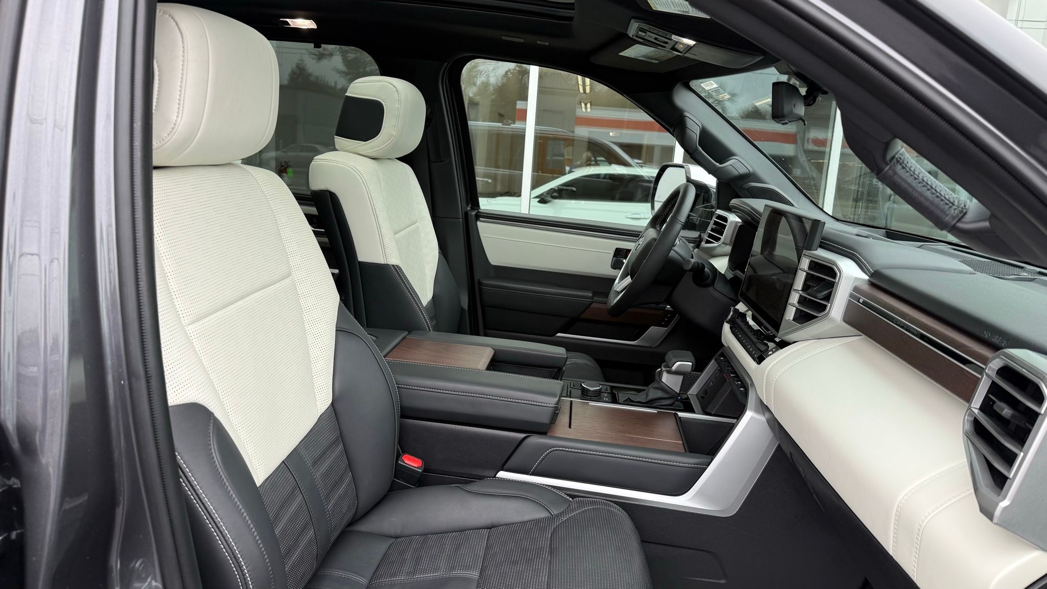 Toyota Sequoia  2025