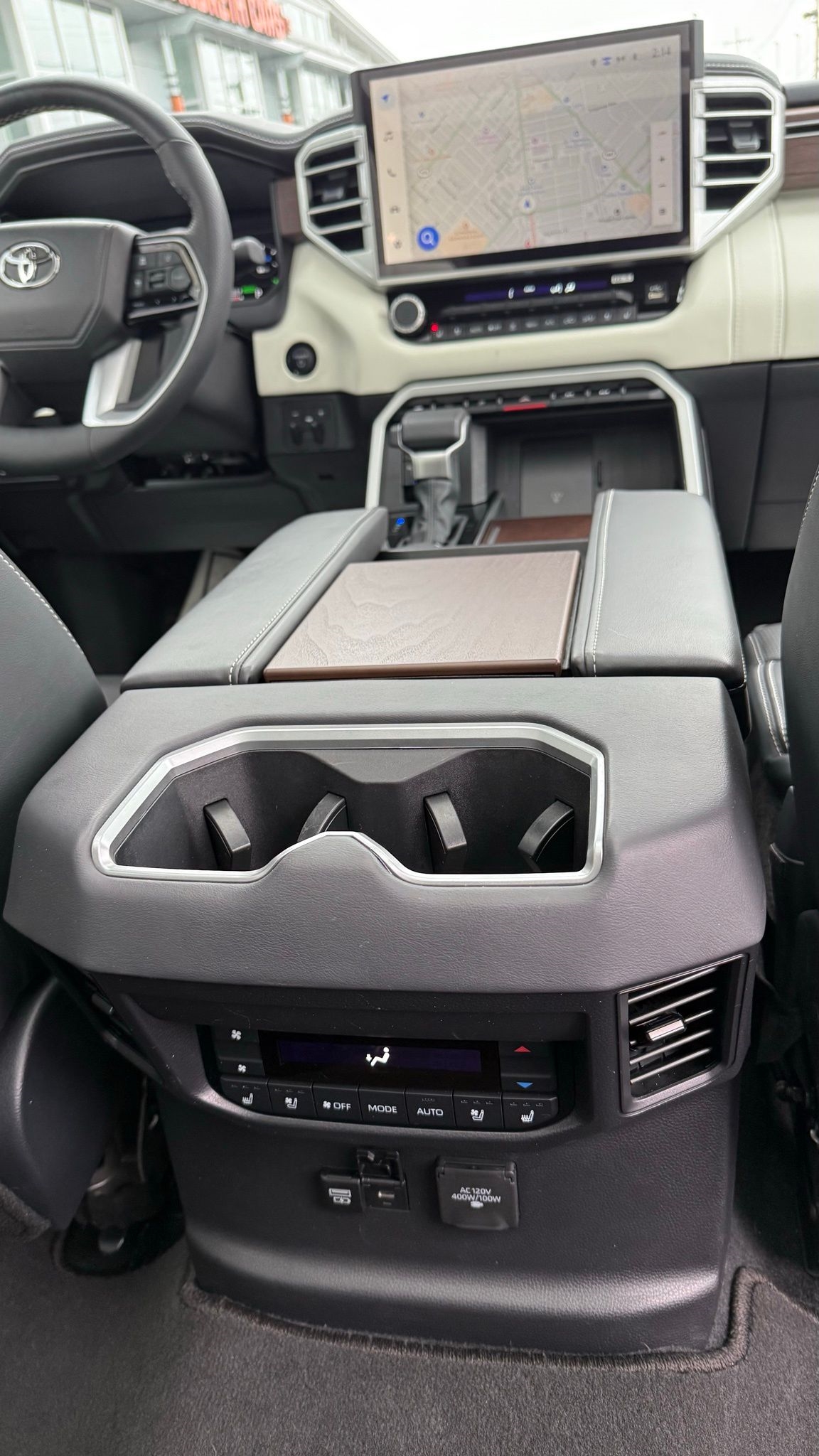 Toyota Sequoia  2025