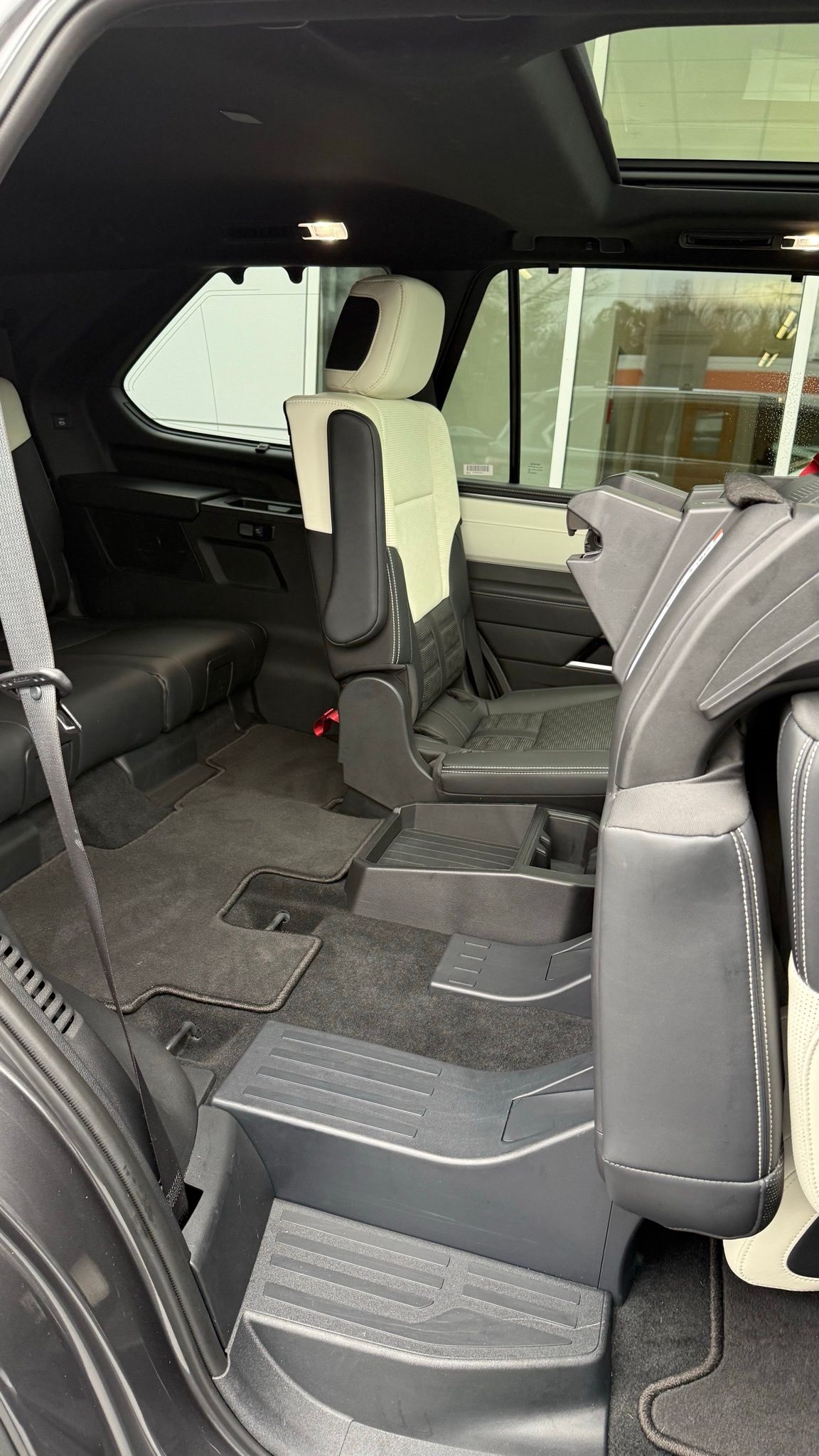 Toyota Sequoia  2025