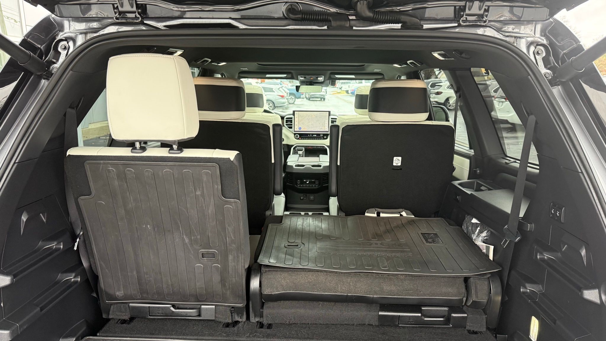 Toyota Sequoia  2025