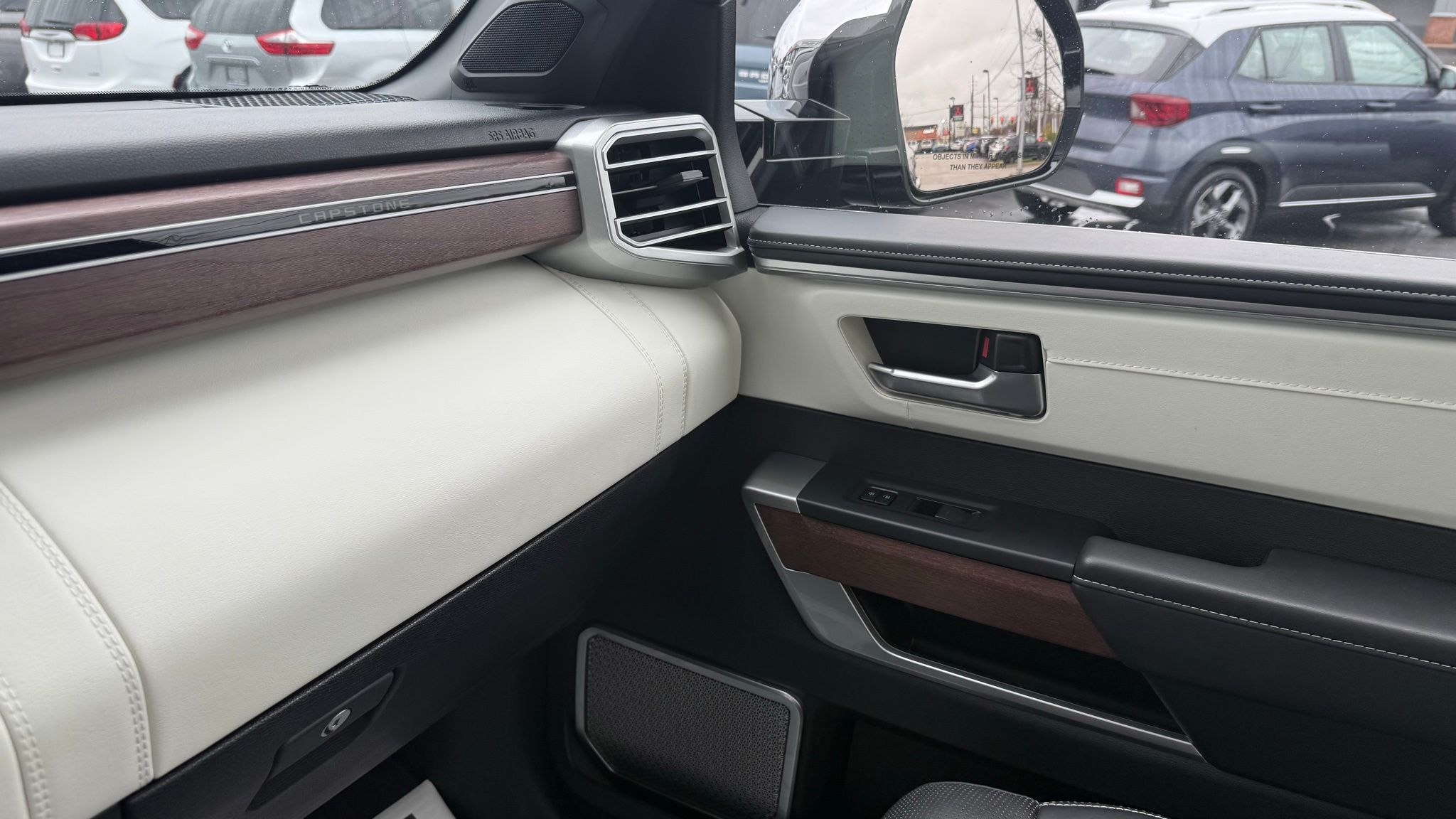 Toyota Sequoia  2025