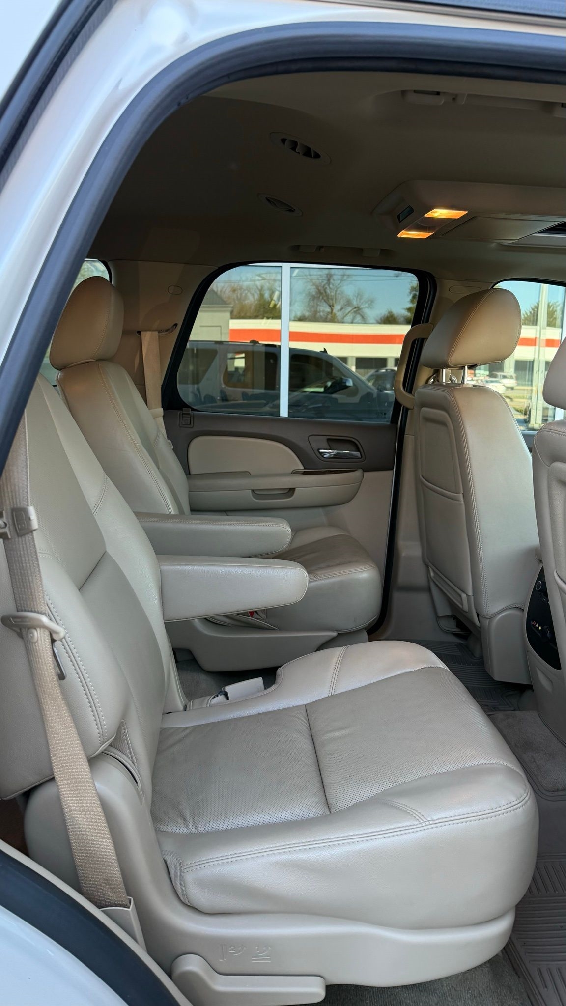 Chevrolet Tahoe  2014