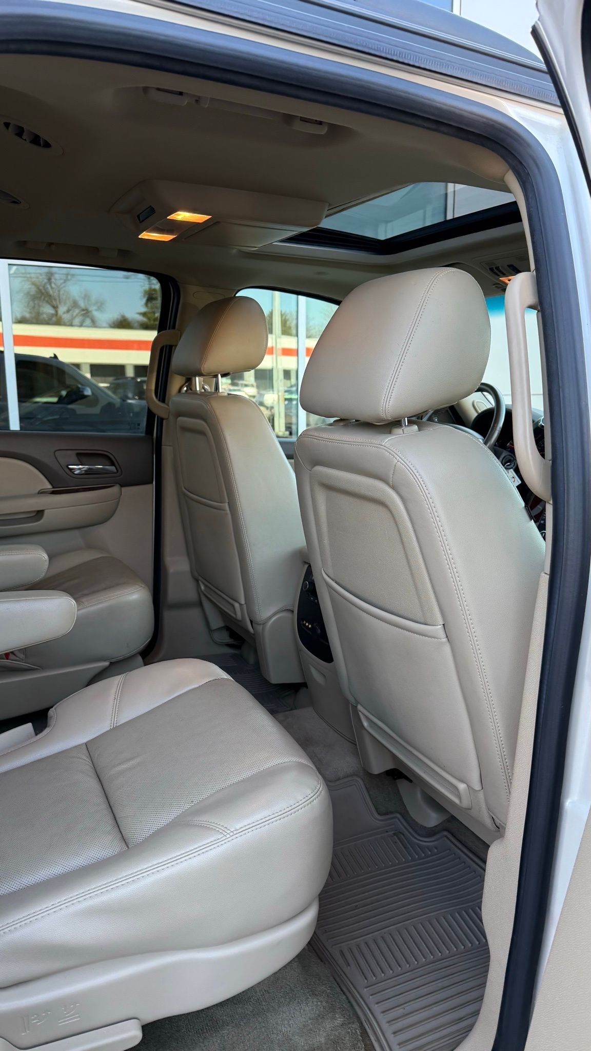 Chevrolet Tahoe  2014