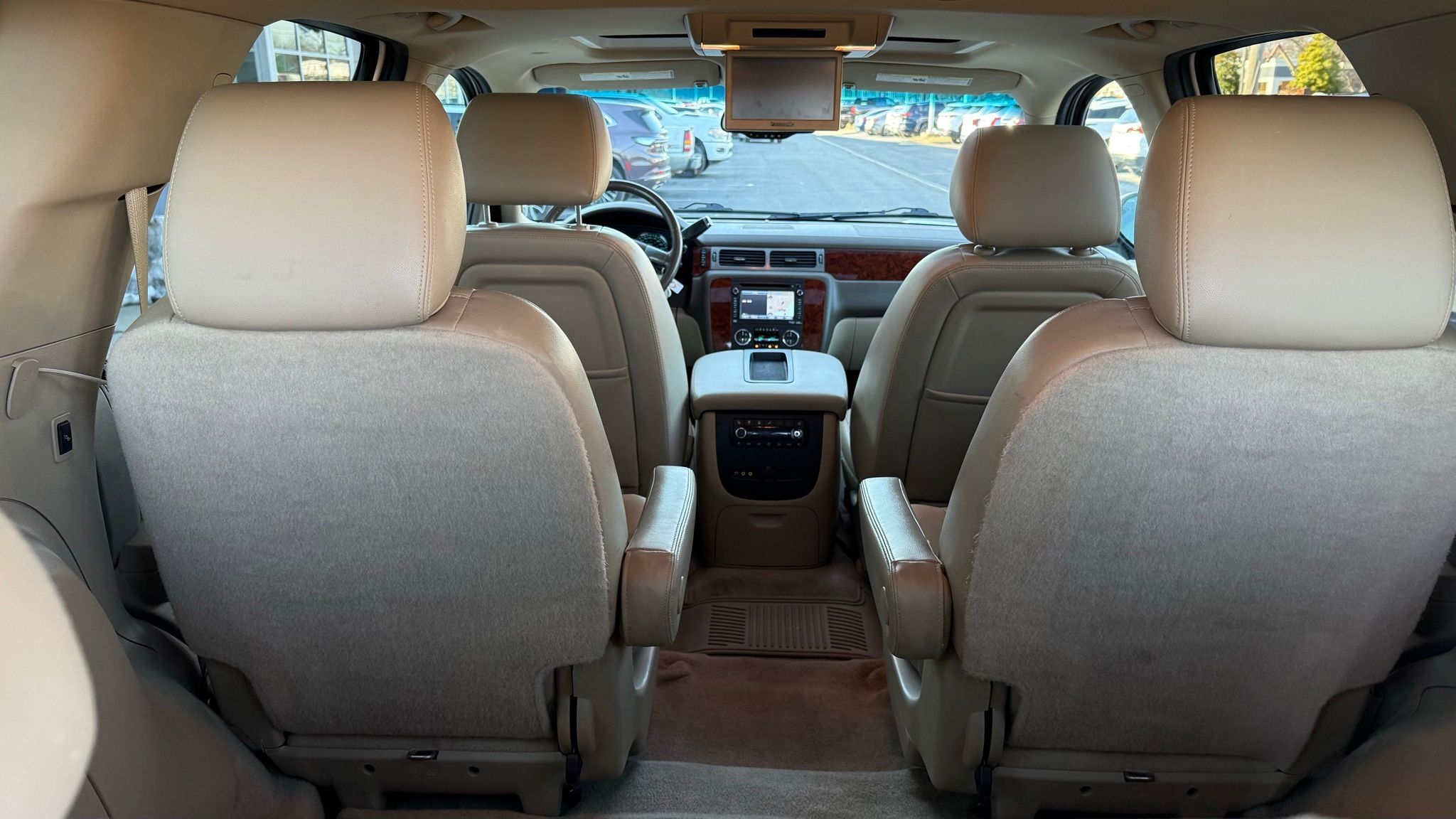 Chevrolet Tahoe  2014