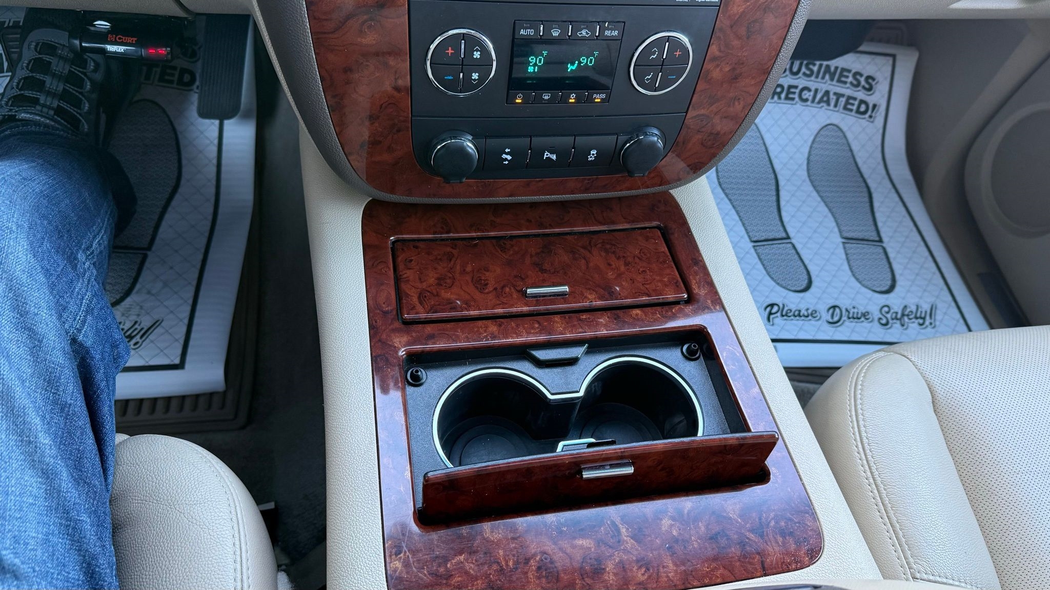 Chevrolet Tahoe  2014