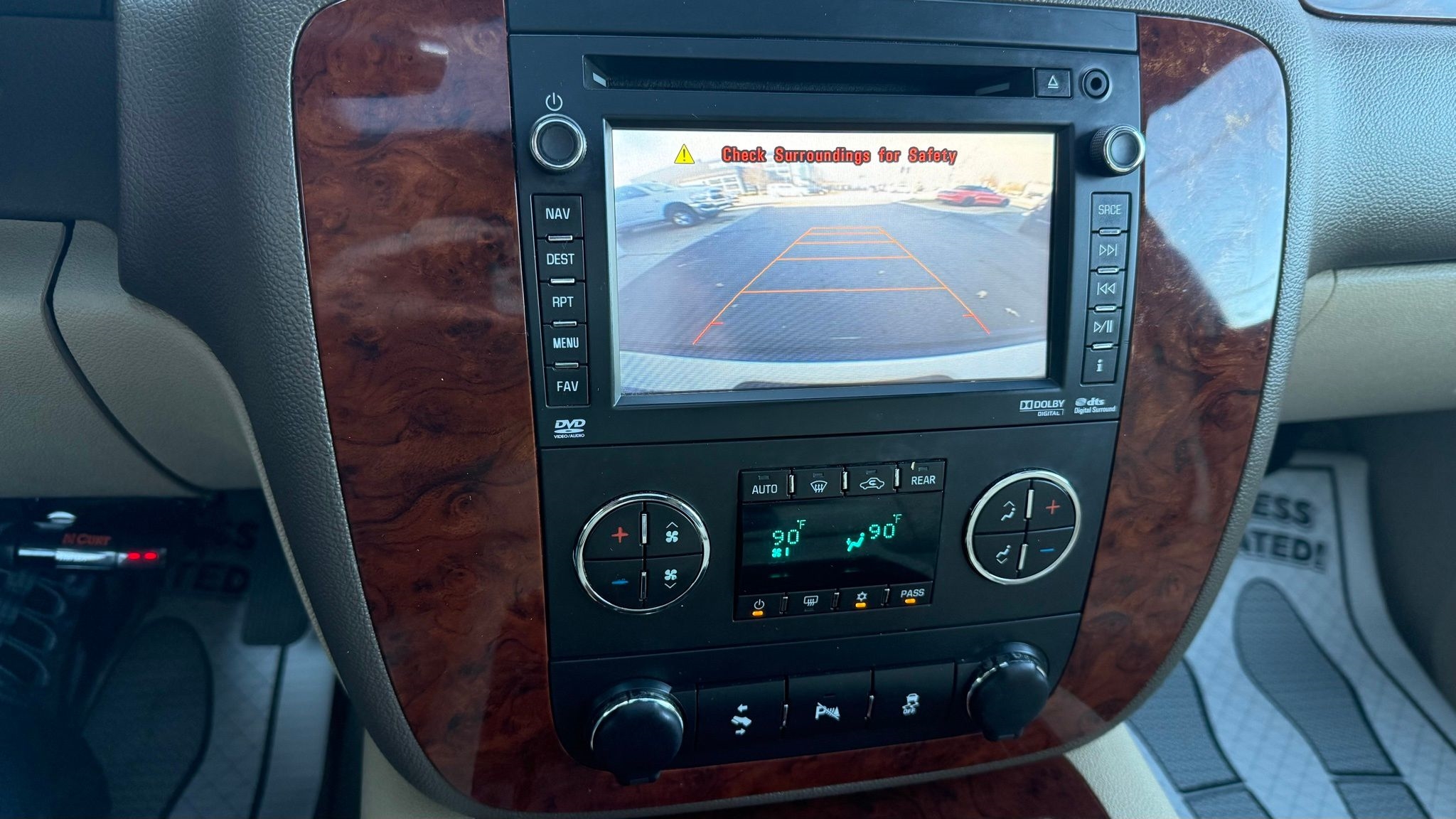 Chevrolet Tahoe  2014