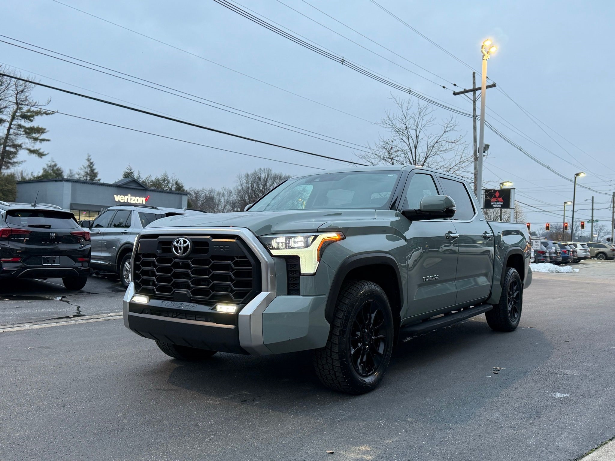 Toyota Tundra  2022