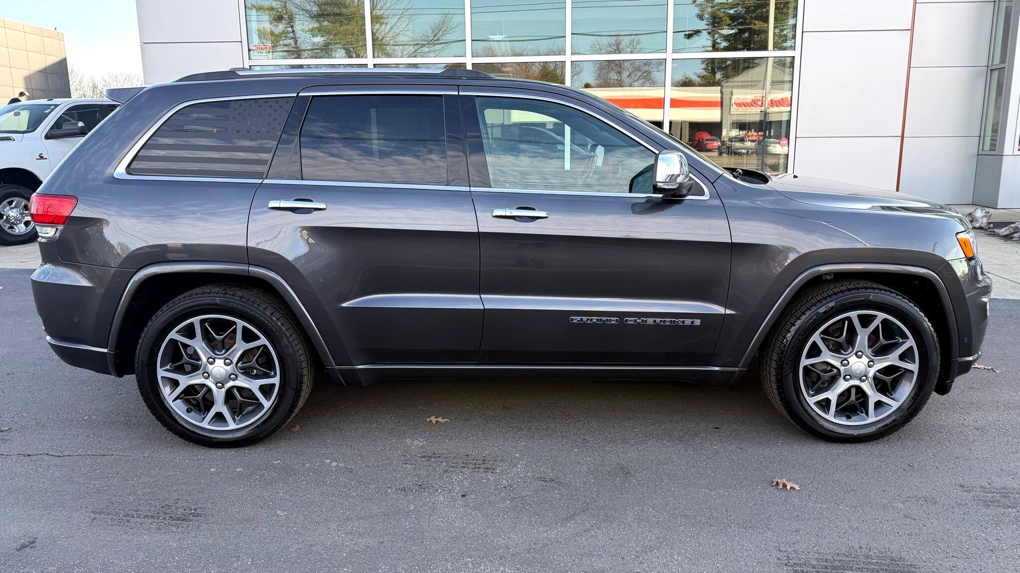 2019 Jeep Grand Cherokee Overland's photo