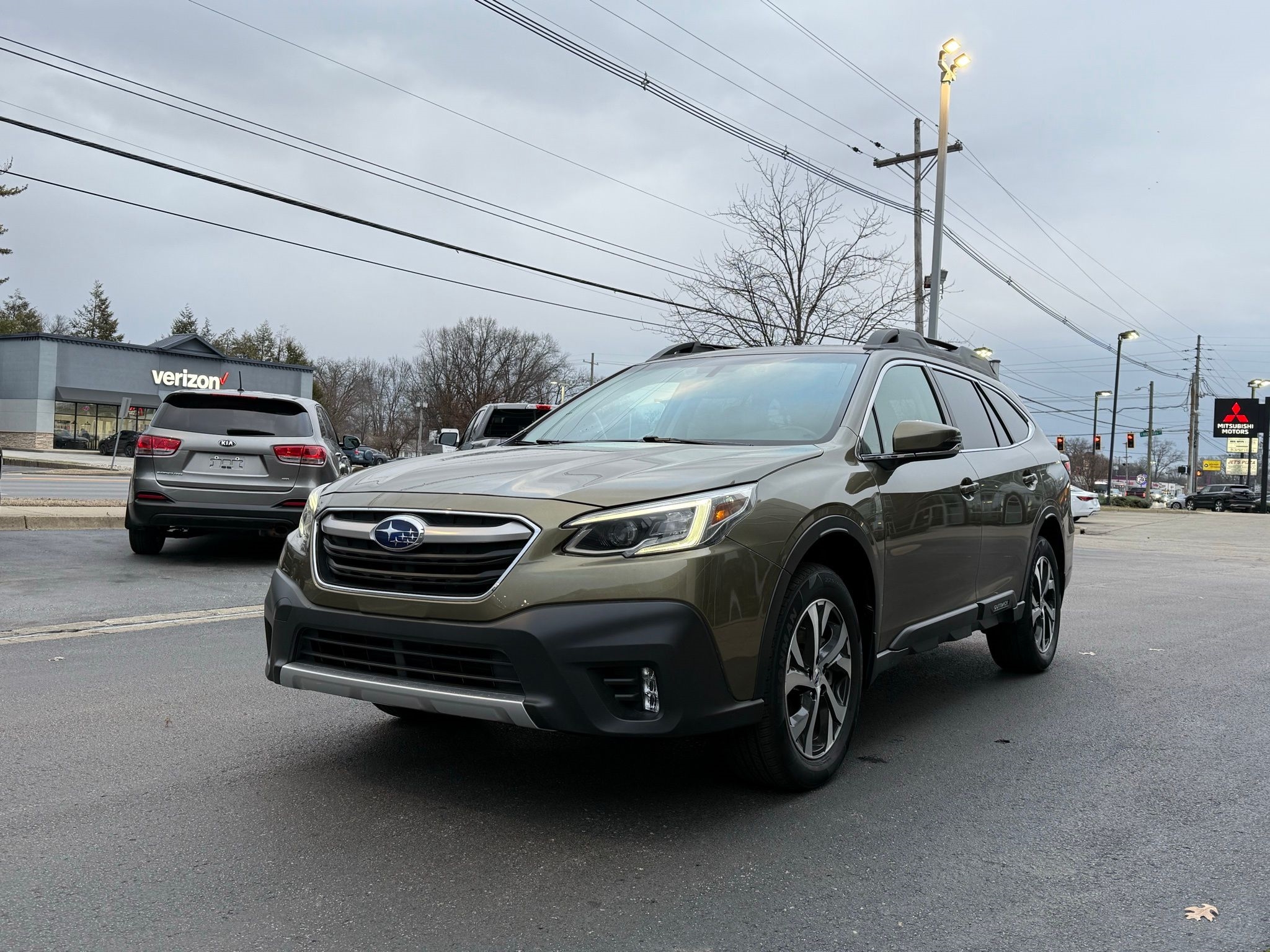 Subaru Outback  2021