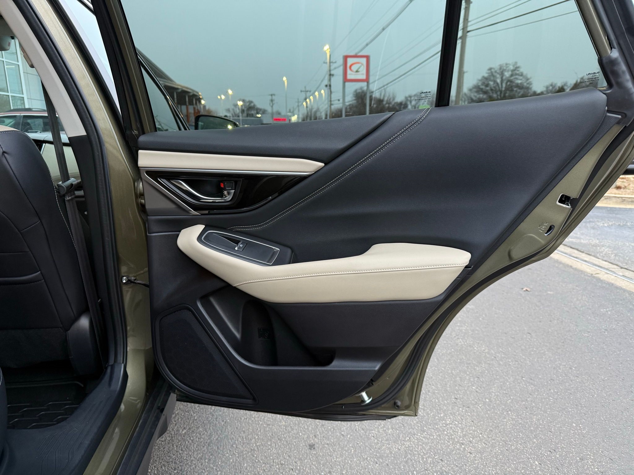 Subaru Outback  2021