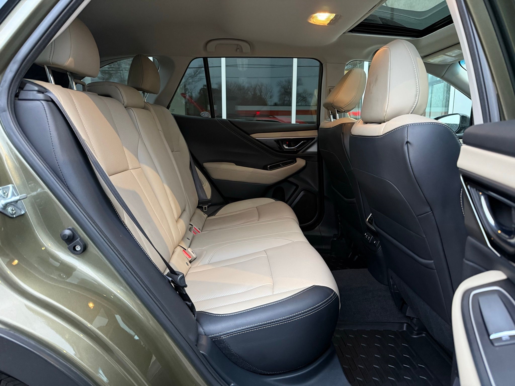 Subaru Outback  2021