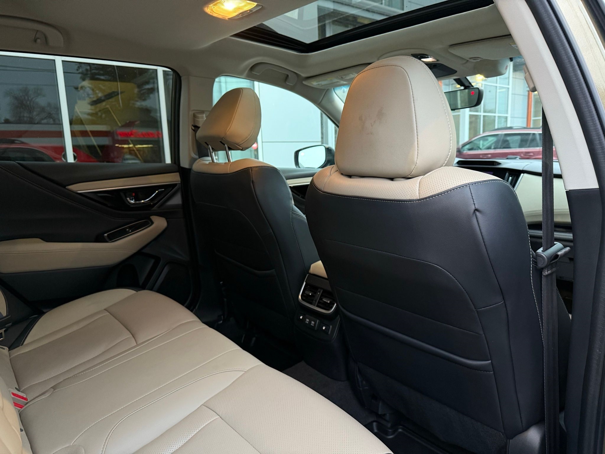 Subaru Outback  2021