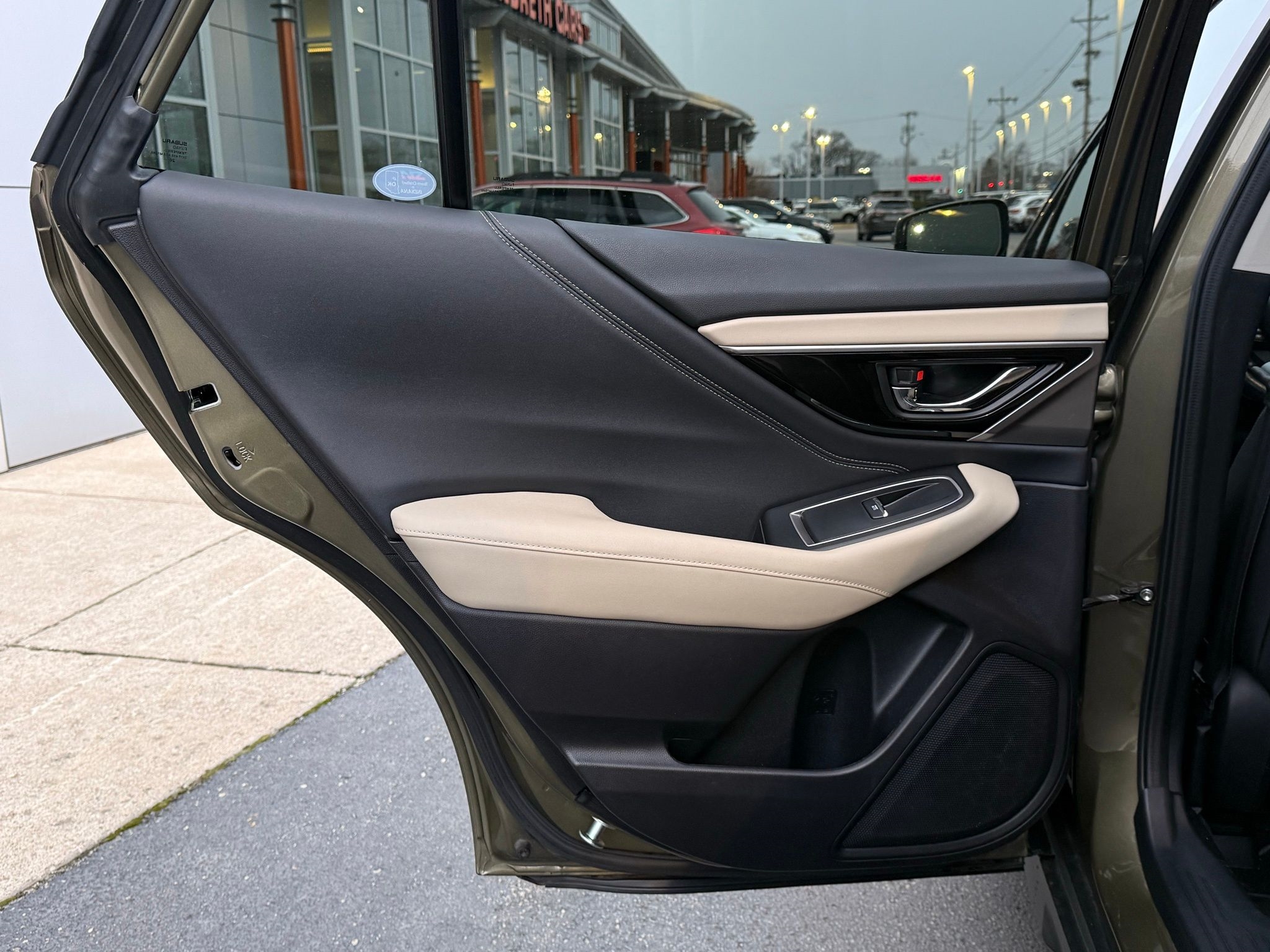 Subaru Outback  2021