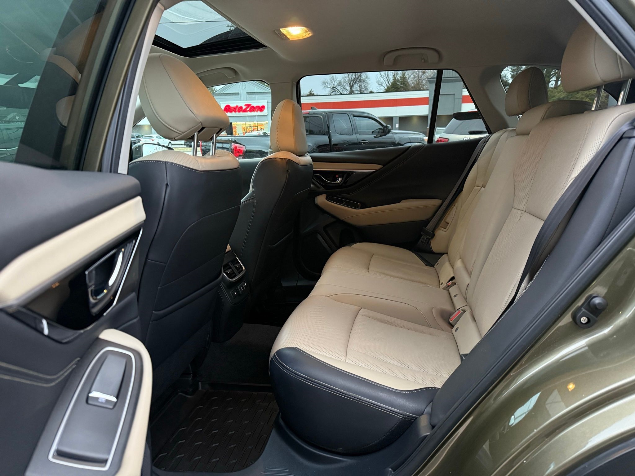 Subaru Outback  2021