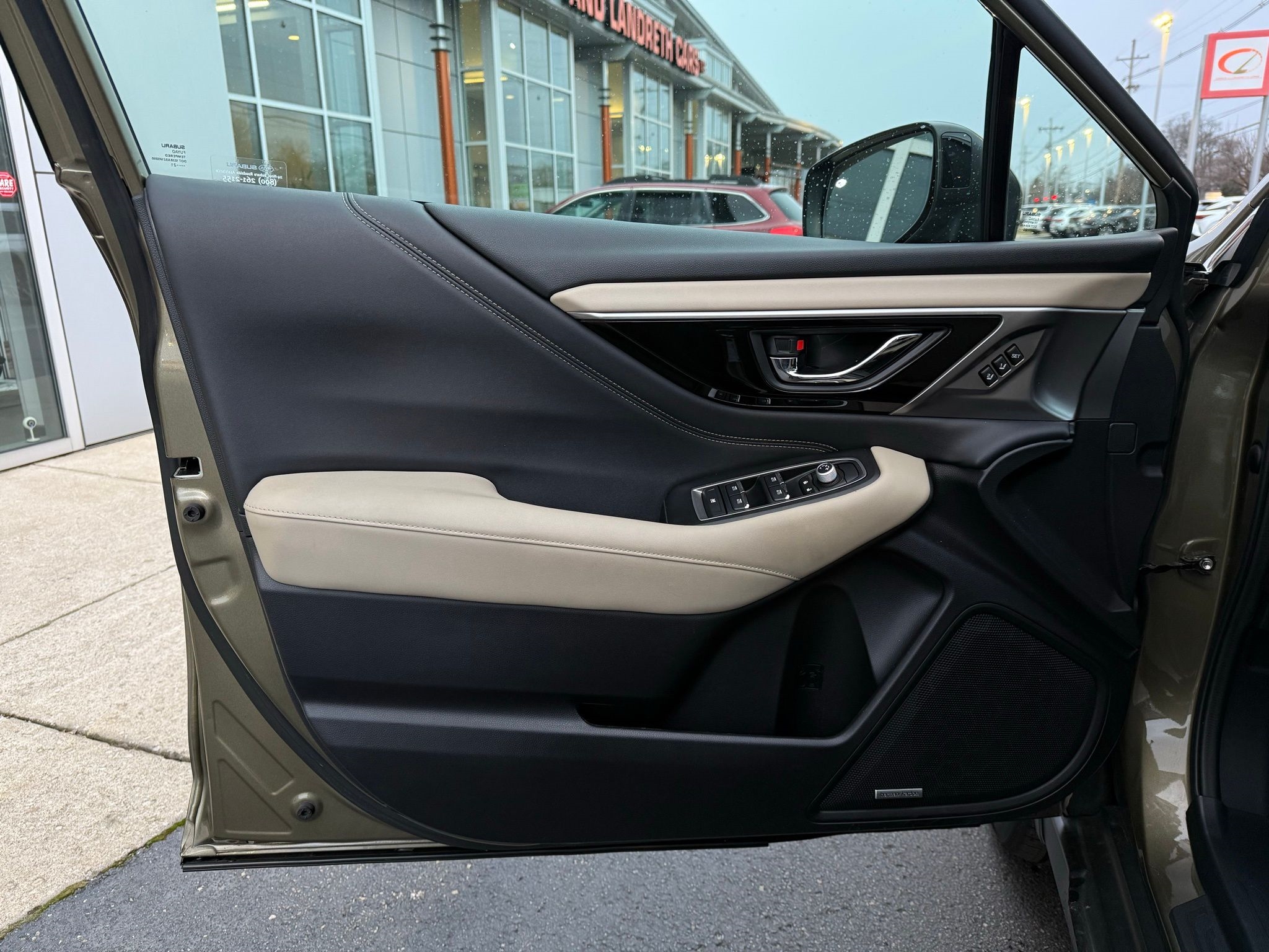 Subaru Outback  2021