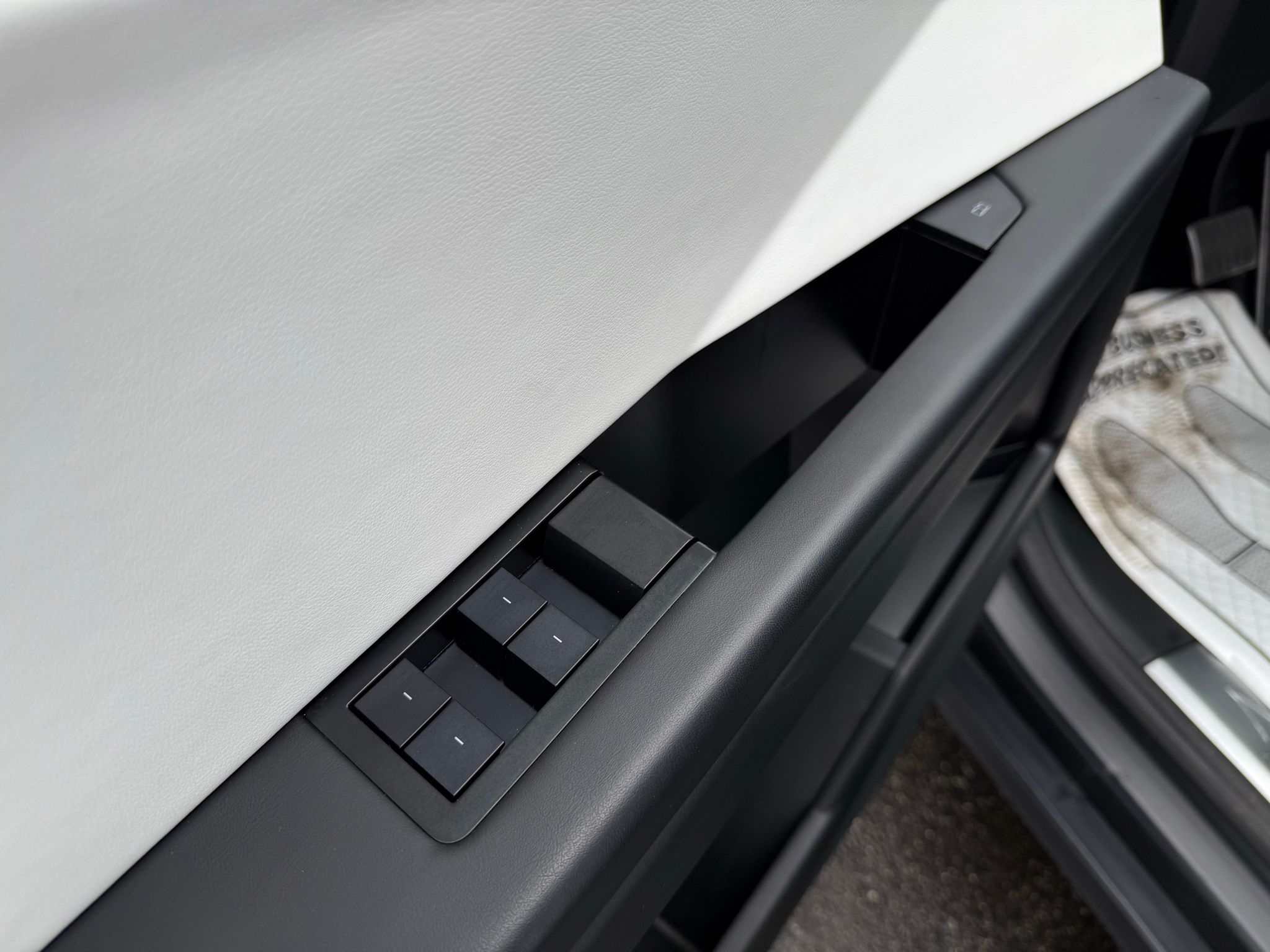 Tesla Cybertruck  2024