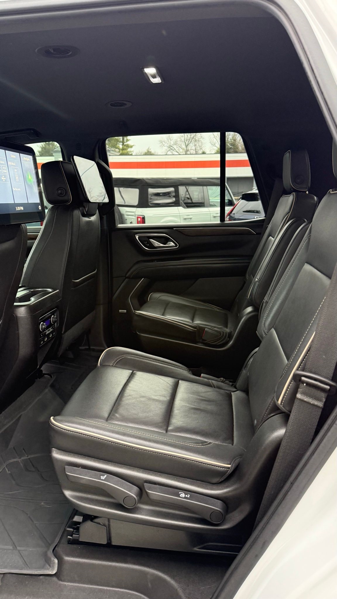 Chevrolet Tahoe  2021