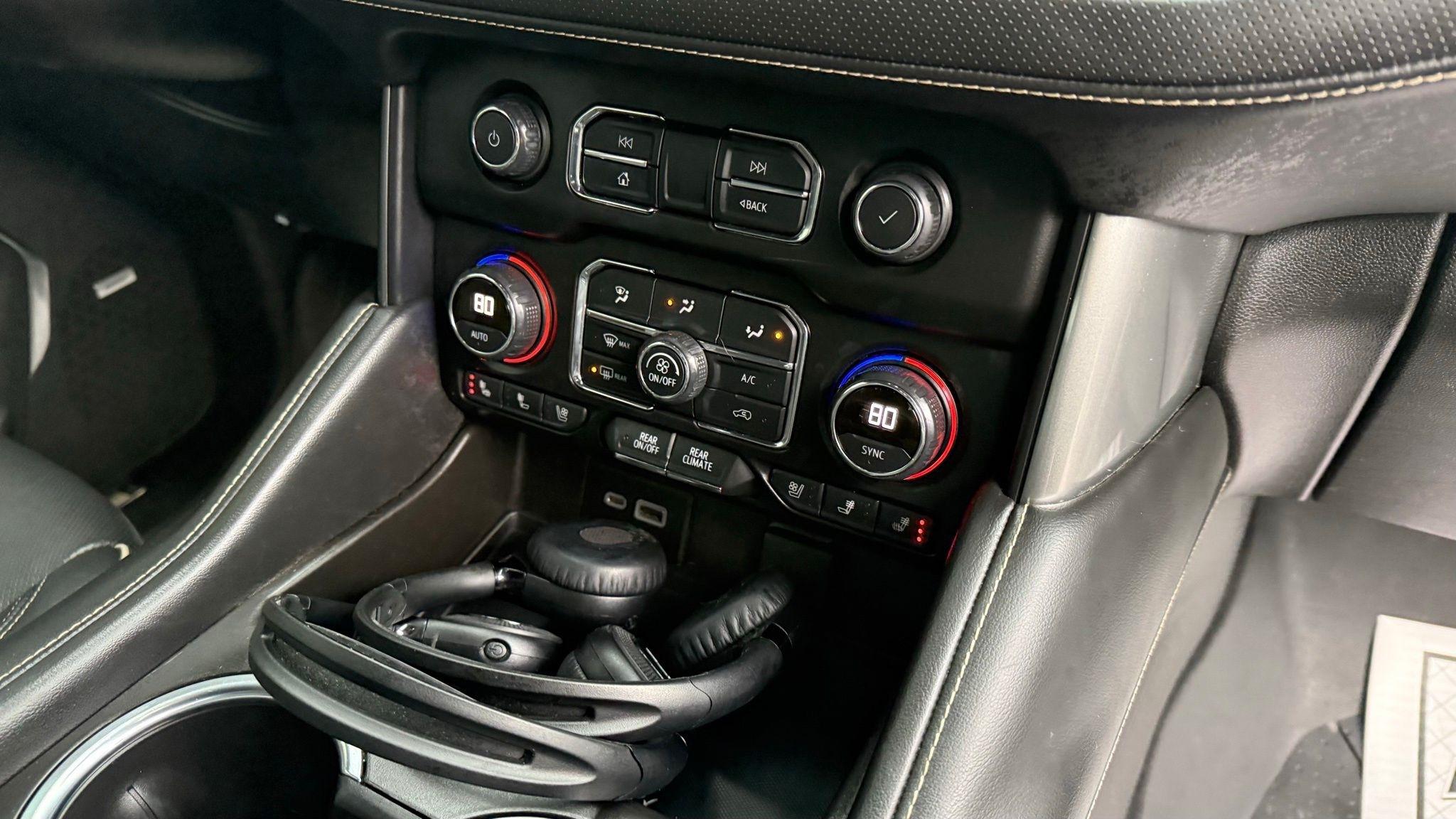 Chevrolet Tahoe  2021