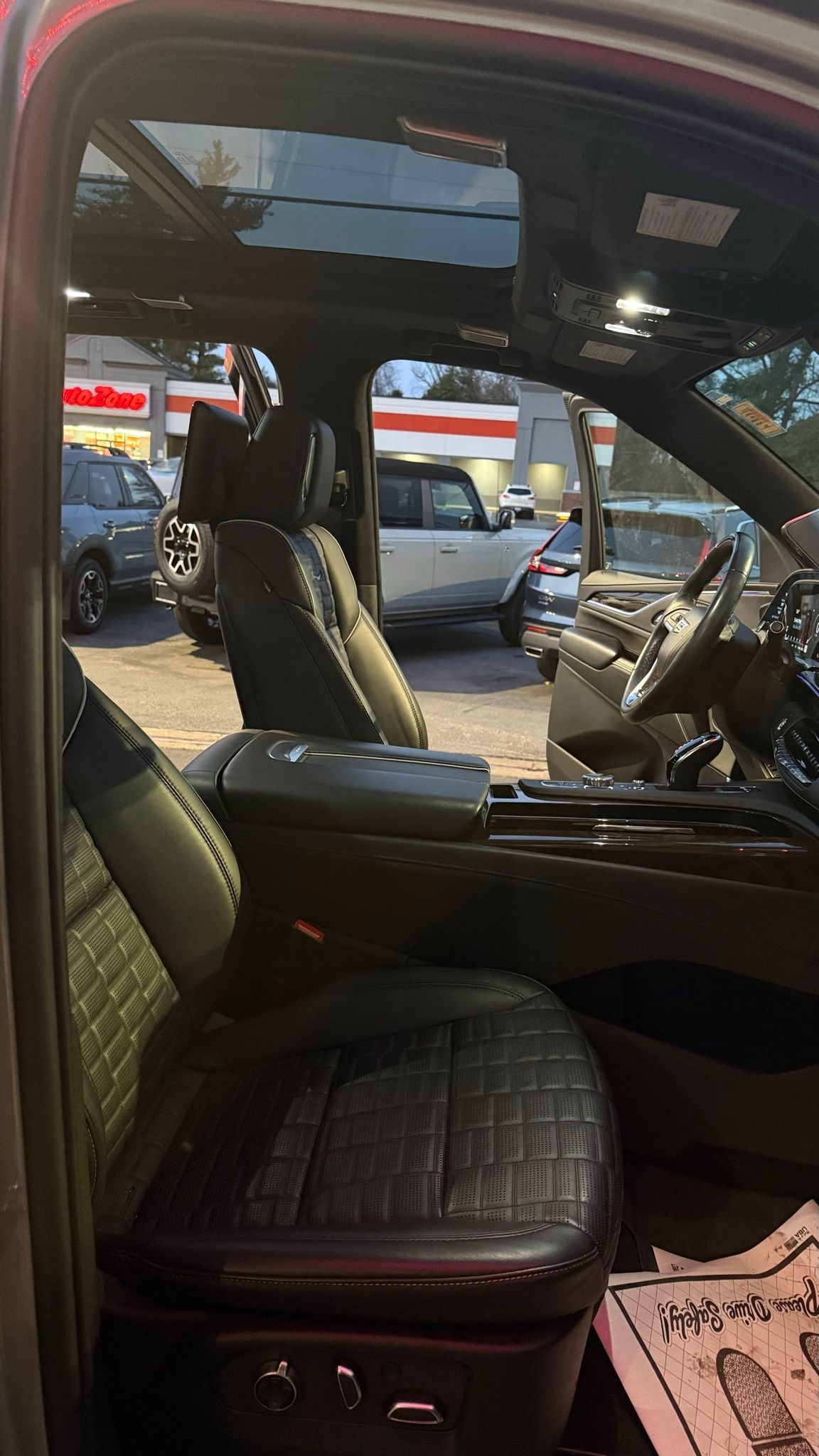 Cadillac Escalade ESV  2024