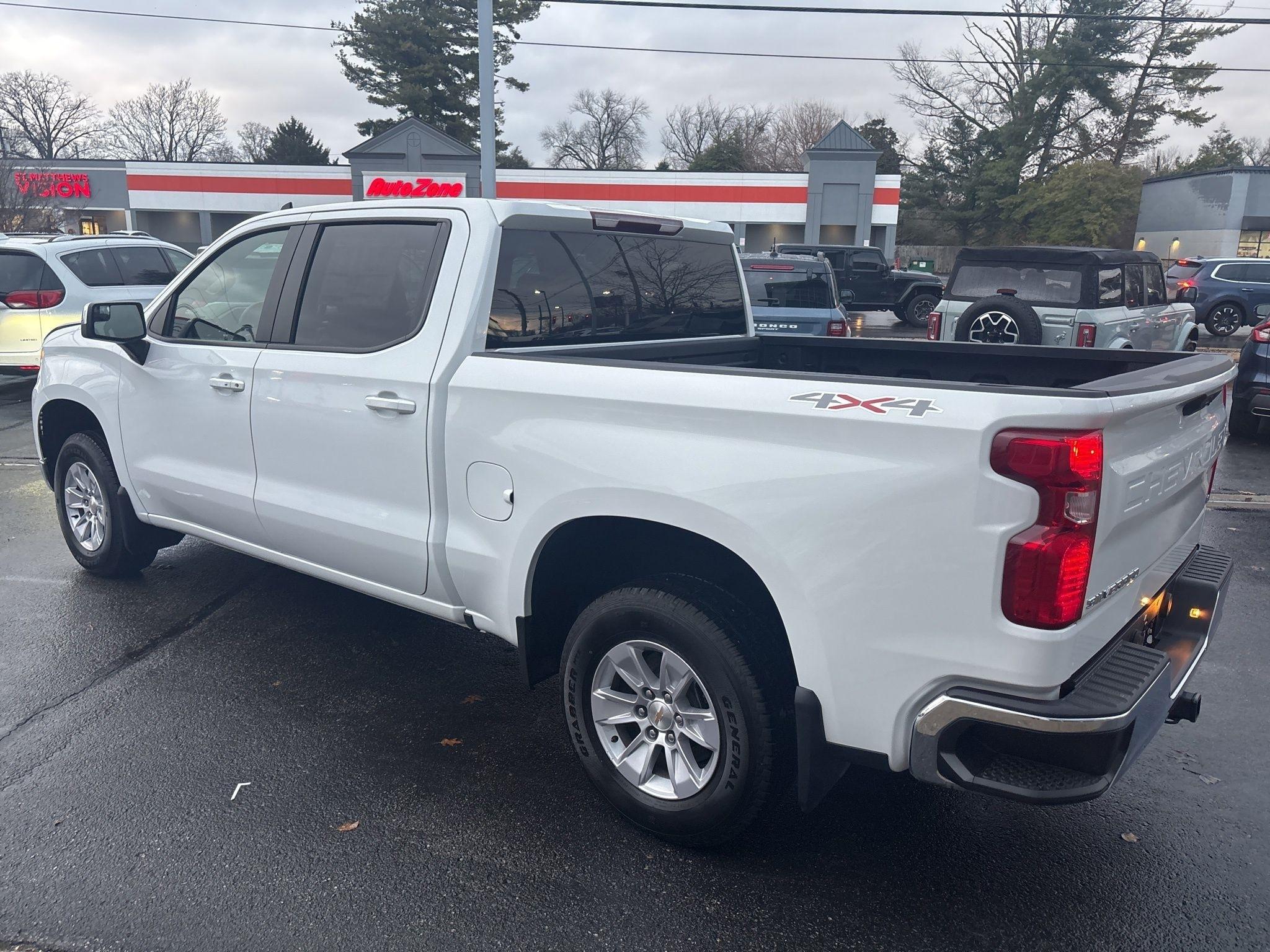 Chevrolet Silverado 1500  2025