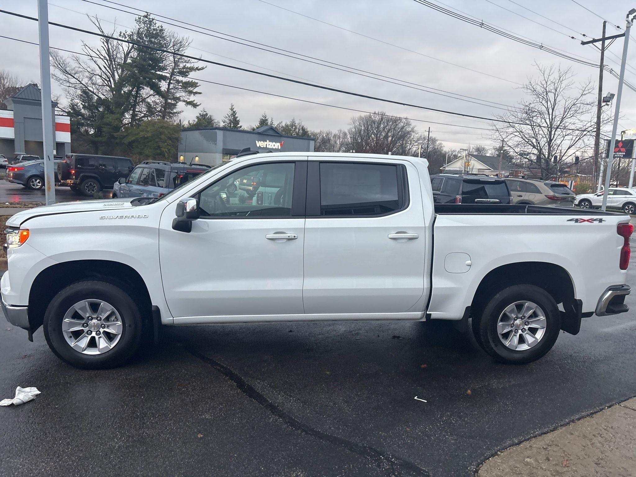 Chevrolet Silverado 1500  2025