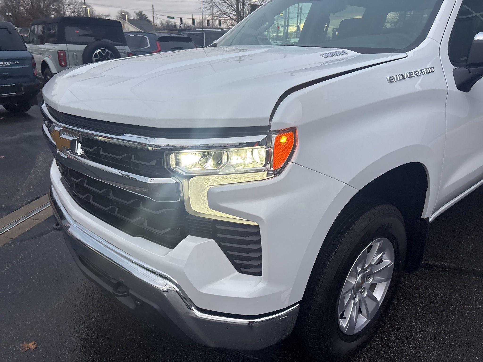 Chevrolet Silverado 1500  2025
