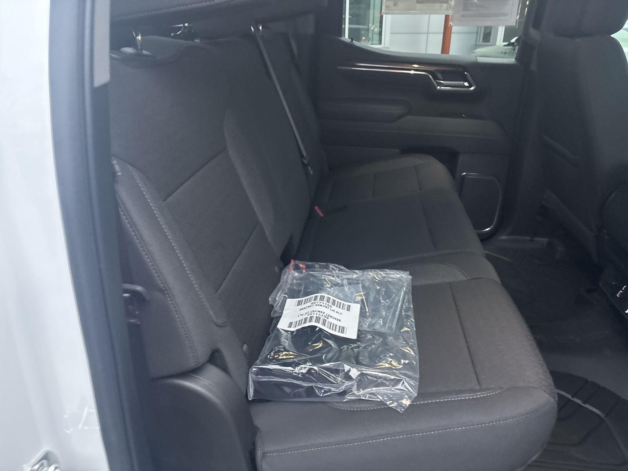 Chevrolet Silverado 1500  2025