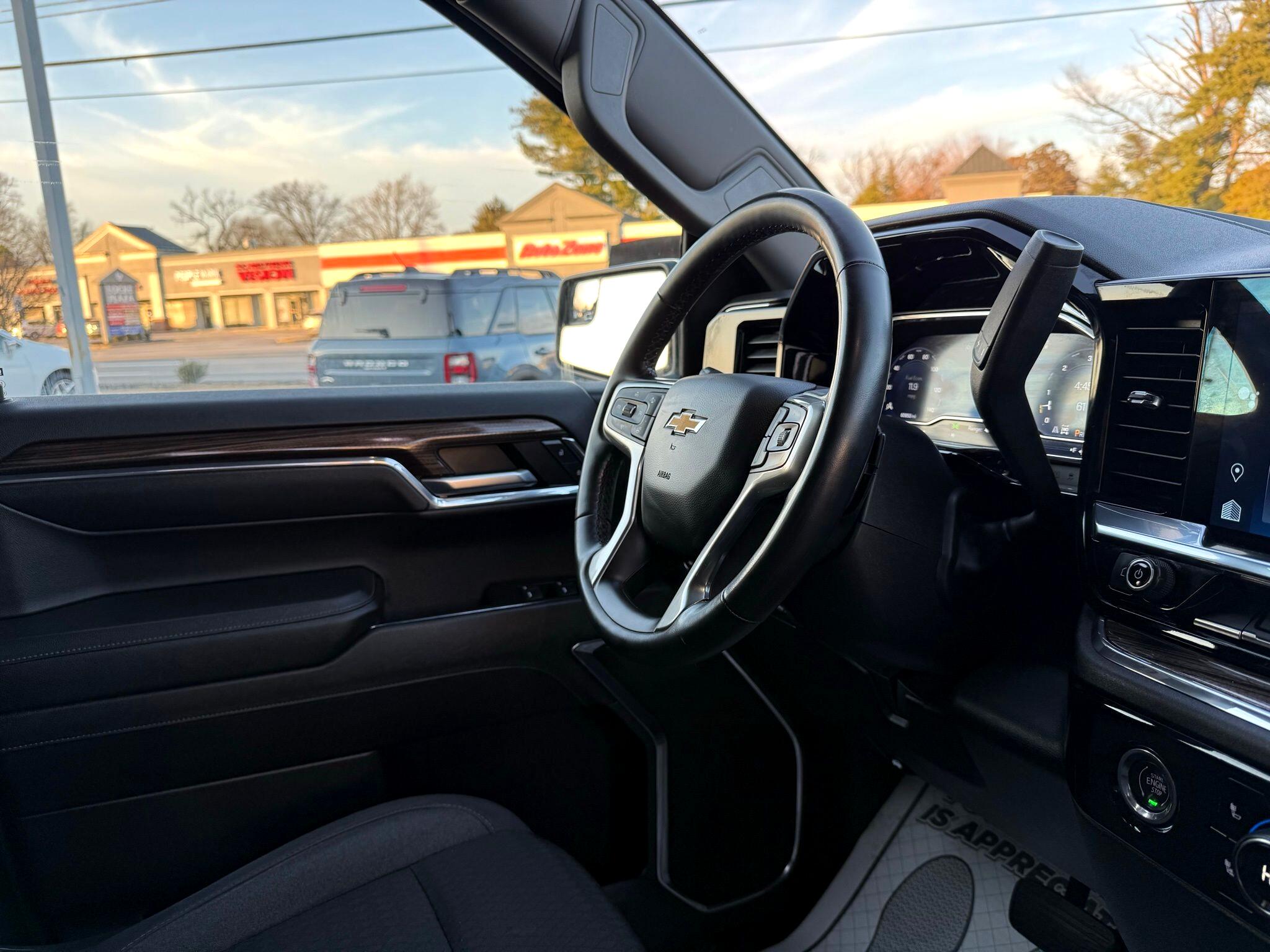 Chevrolet Silverado 1500  2023