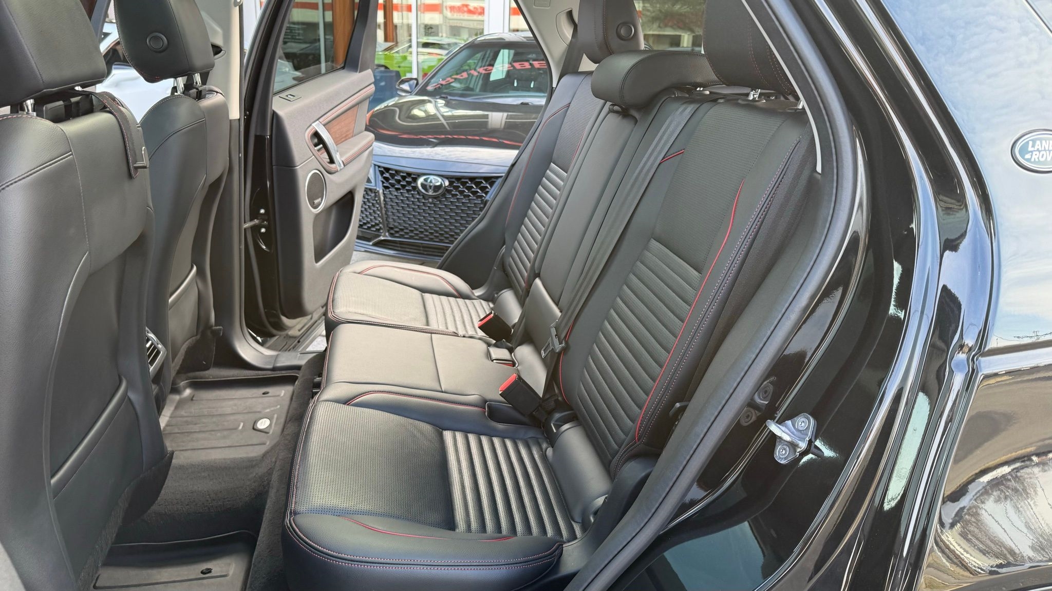 Land Rover Discovery Sport  2023