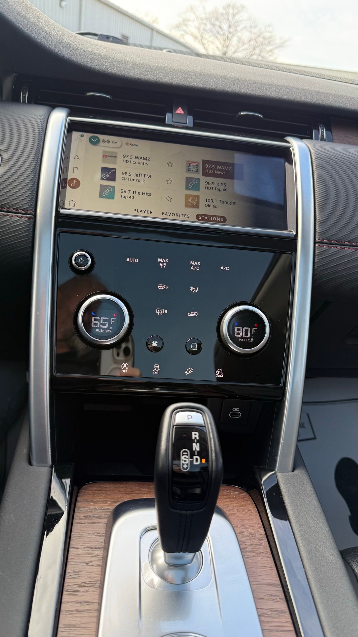 Land Rover Discovery Sport  2023