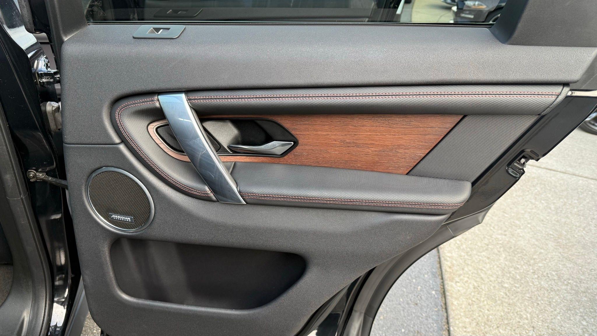 Land Rover Discovery Sport  2023