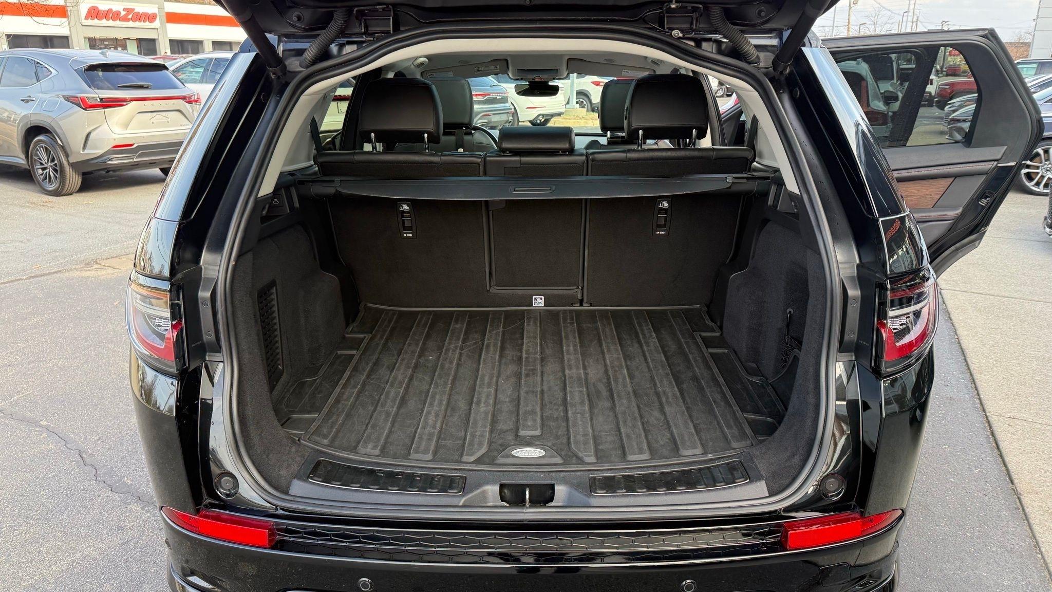 Land Rover Discovery Sport  2023