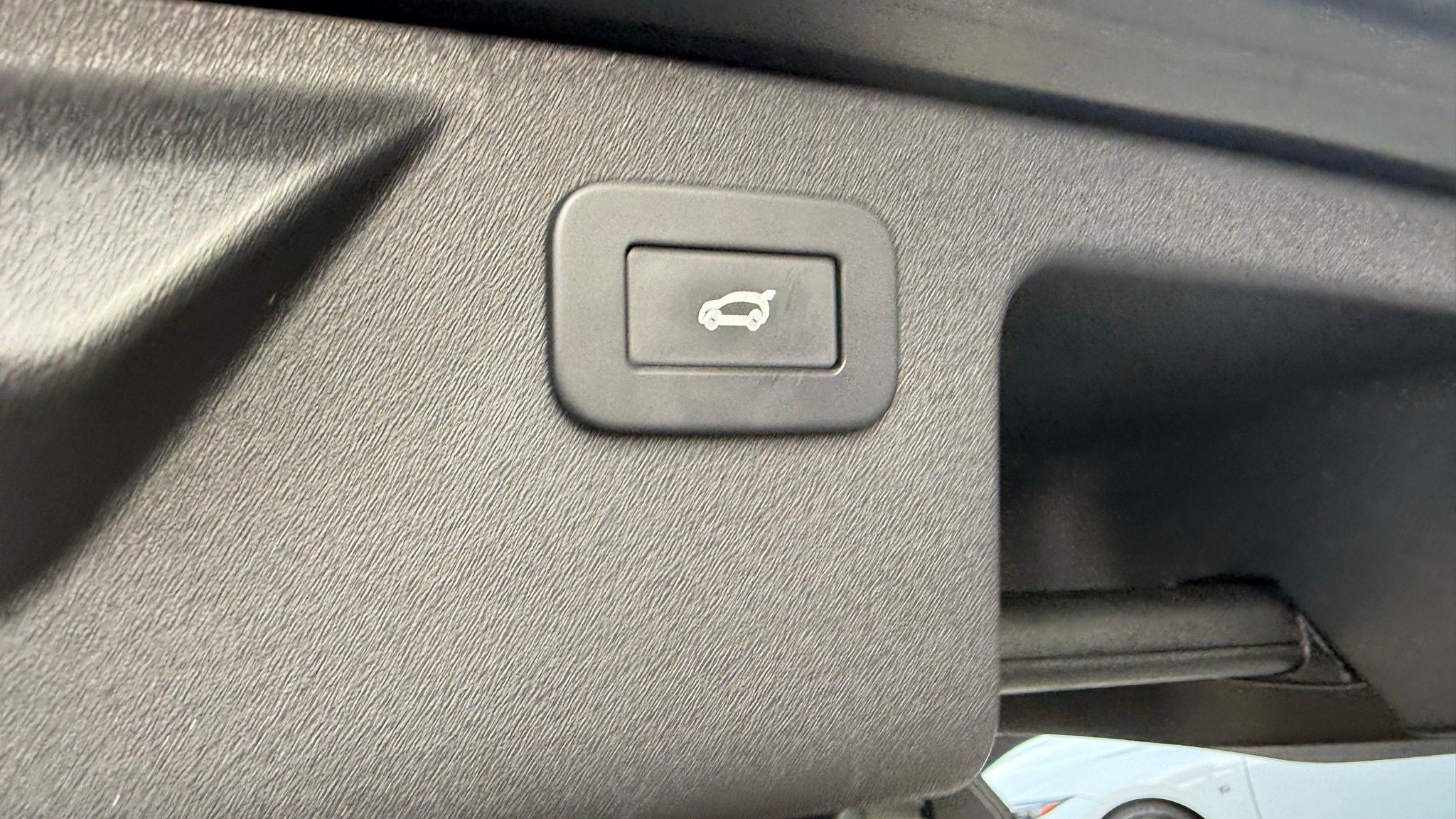 Land Rover Discovery Sport  2023