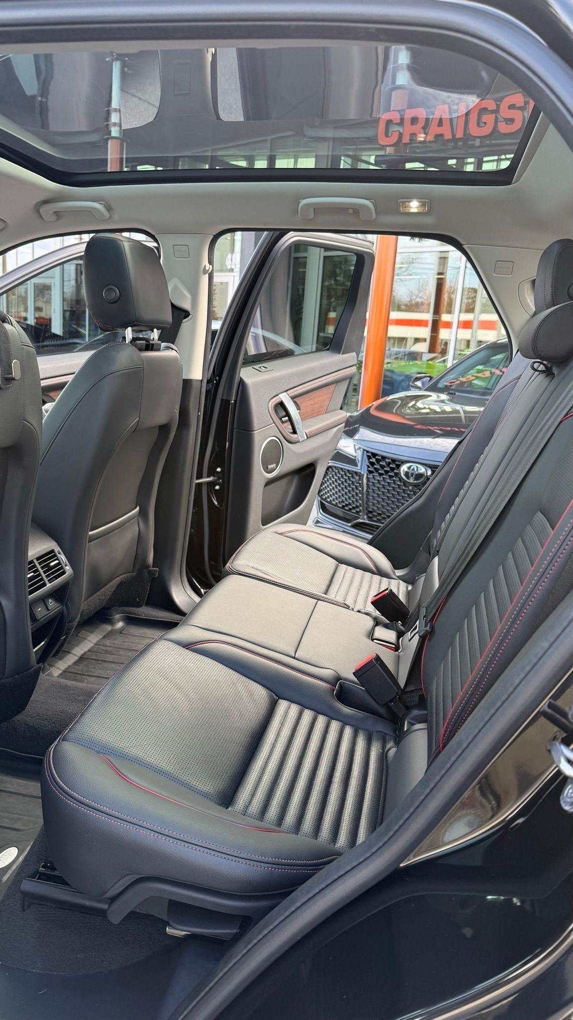 Land Rover Discovery Sport  2023