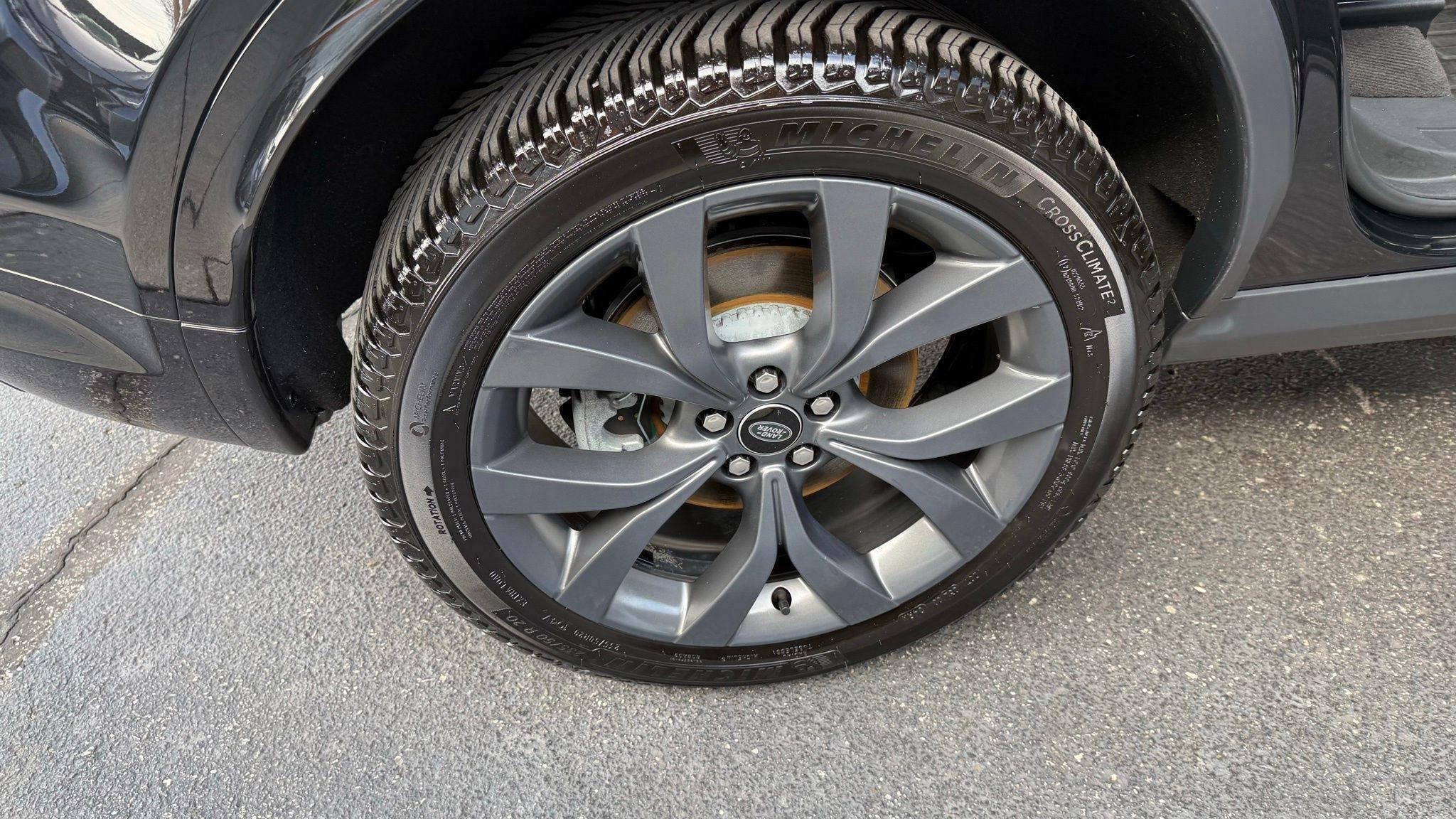 Land Rover Discovery Sport  2023