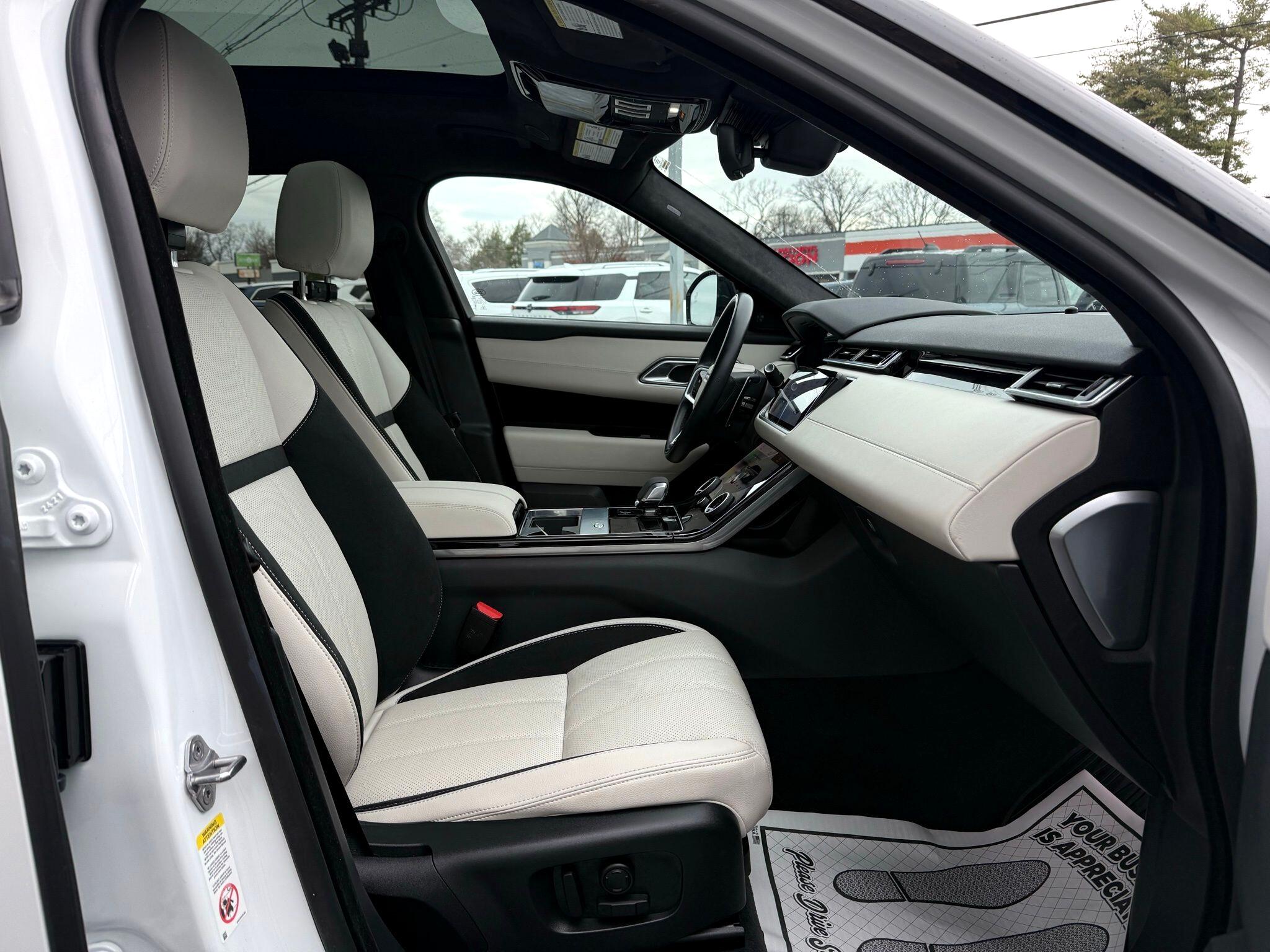 Land Rover Range Rover Velar  2023