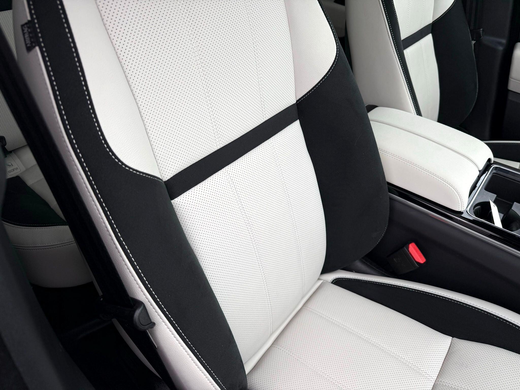 Land Rover Range Rover Velar  2023