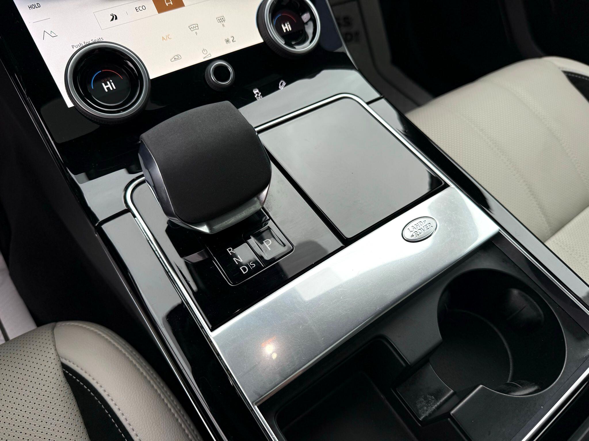 Land Rover Range Rover Velar  2023