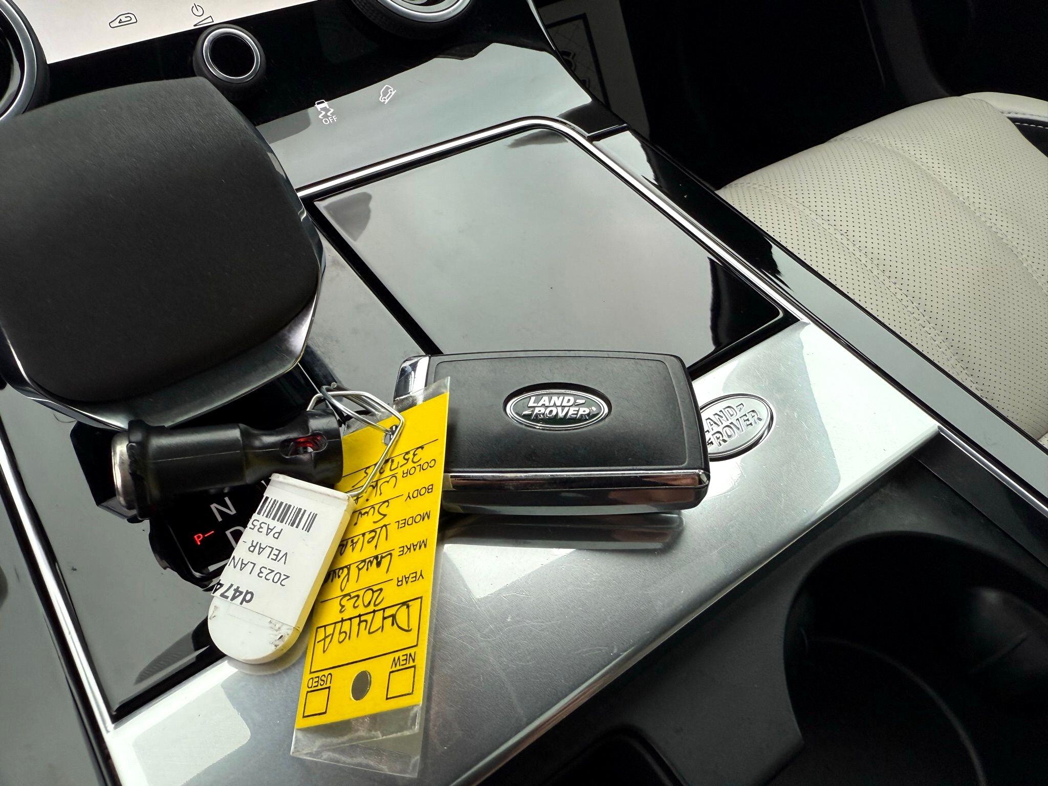 Land Rover Range Rover Velar  2023