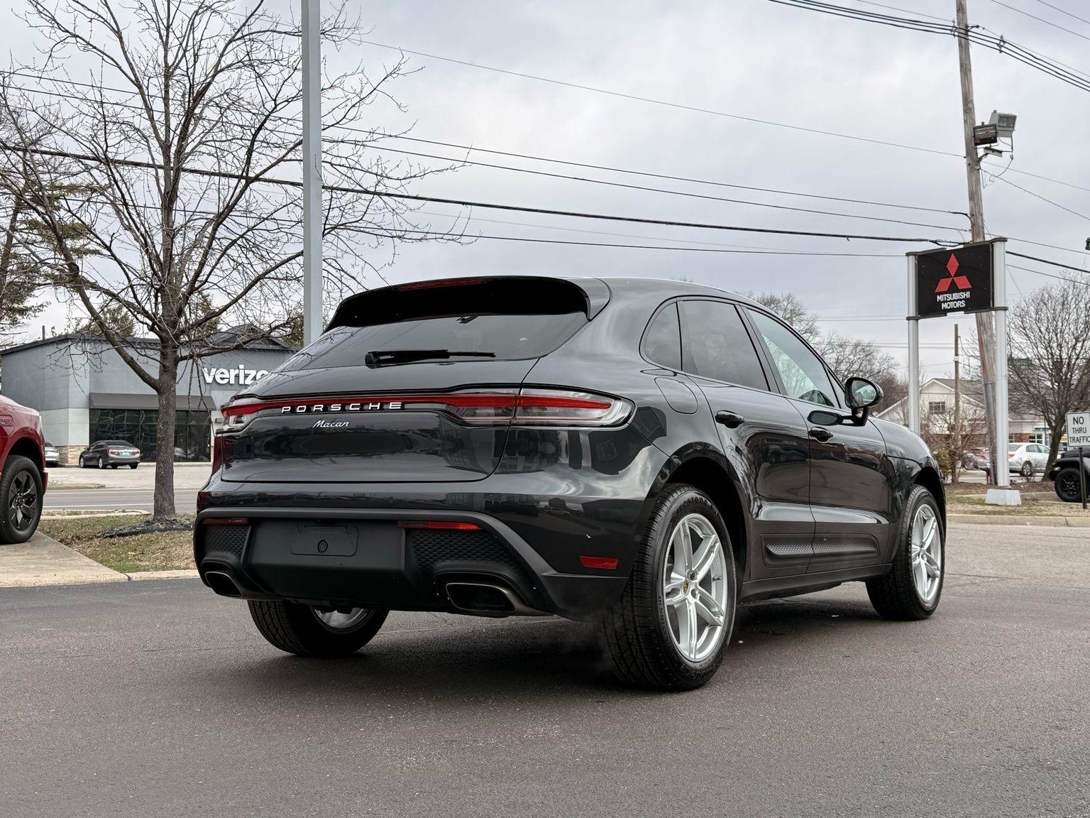 Porsche Macan  2022