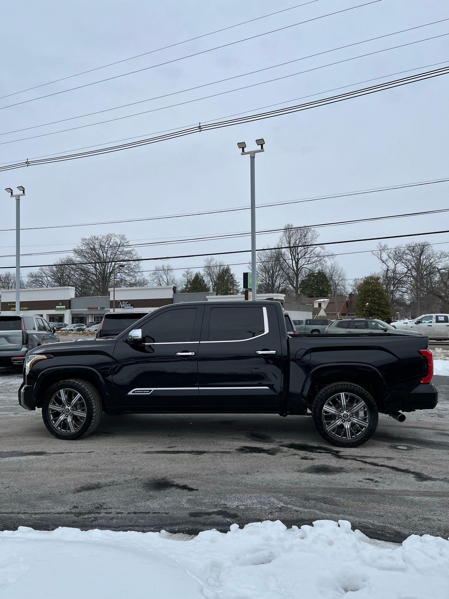 Toyota Tundra  2022