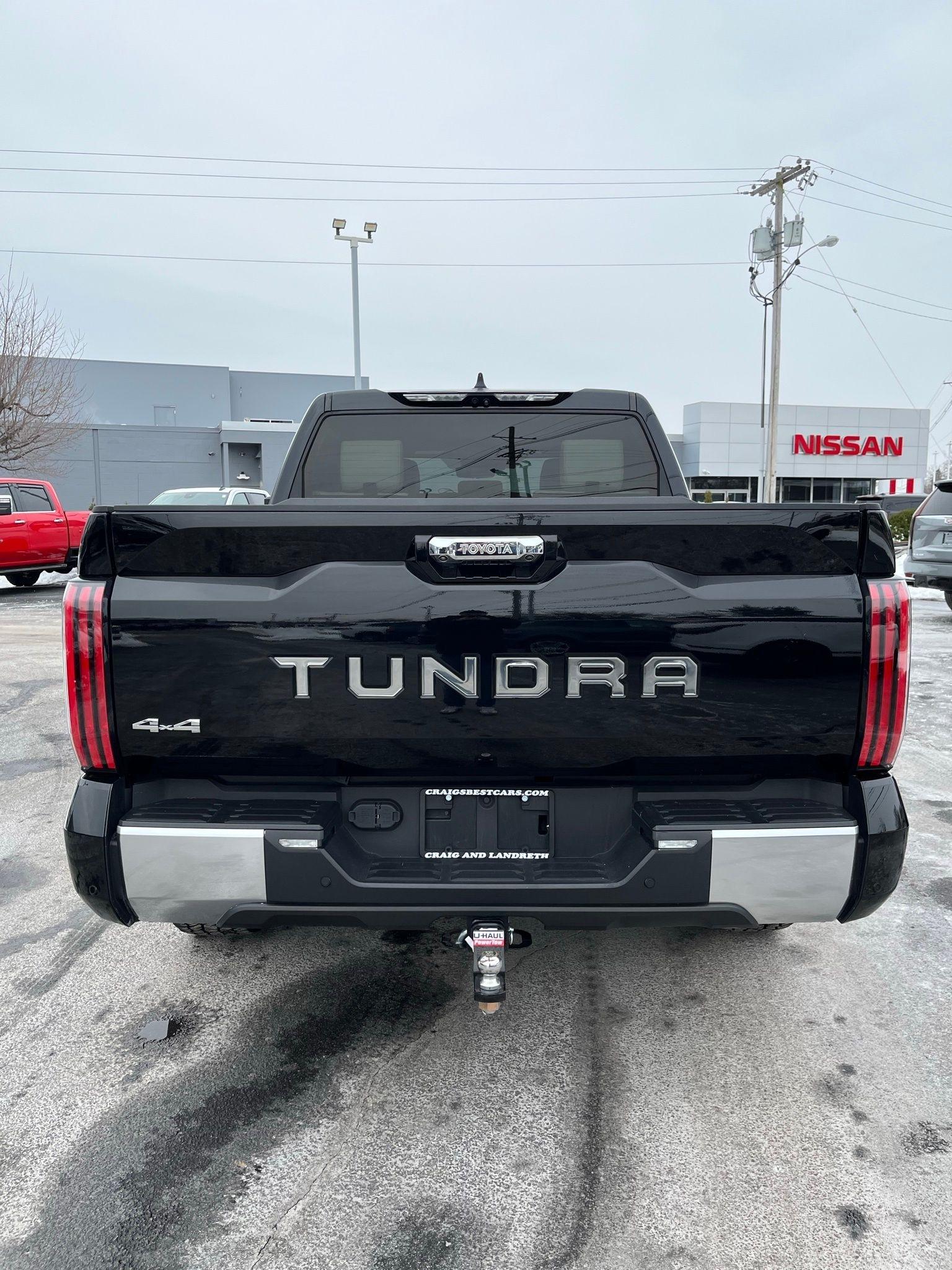 Toyota Tundra  2022