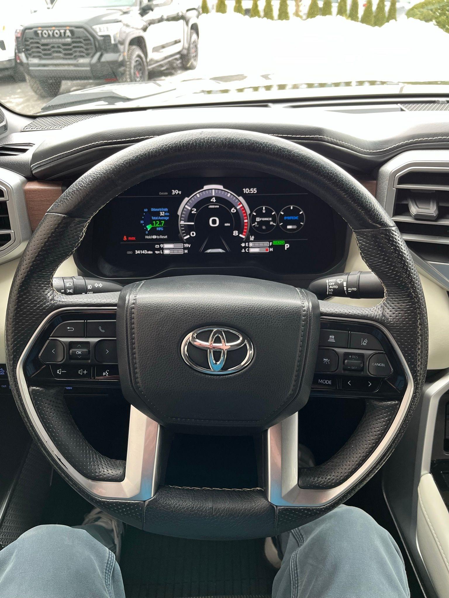 Toyota Tundra  2022