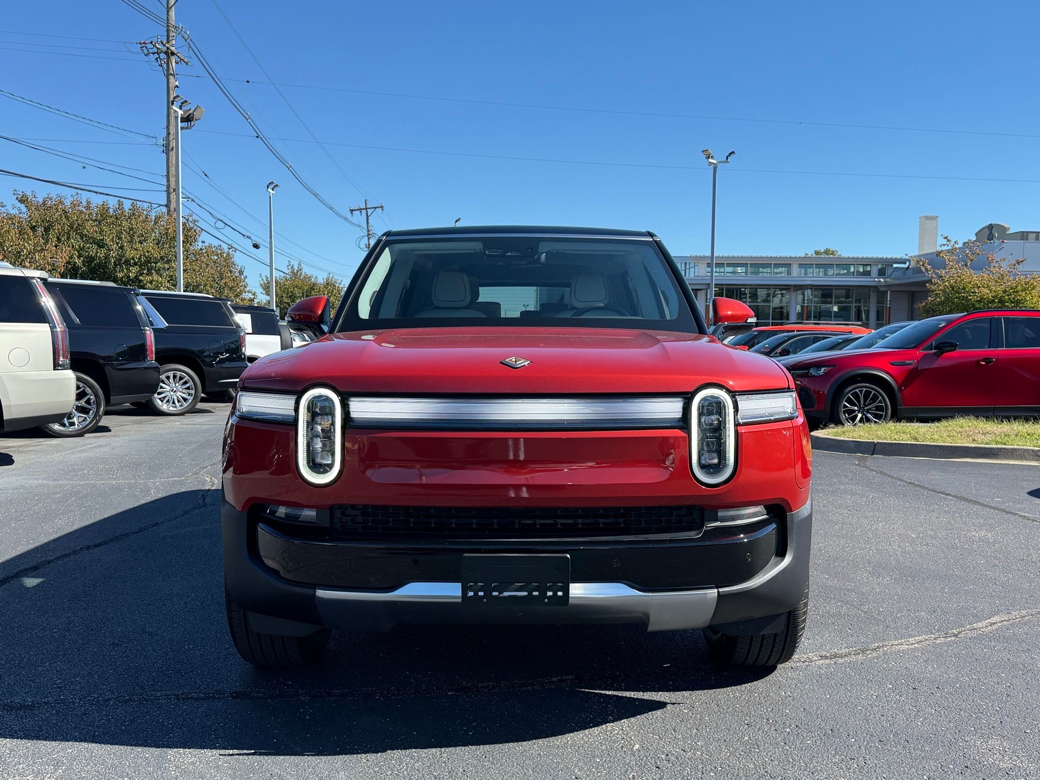 Rivian R1S  2025